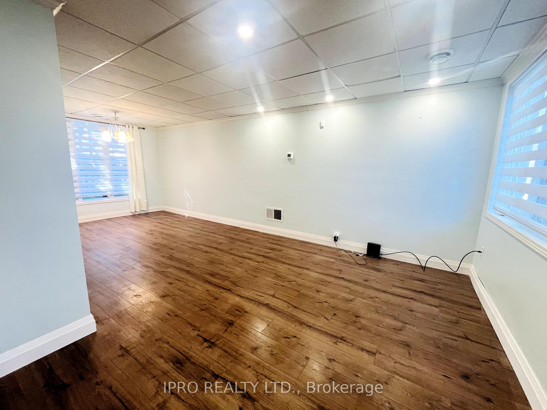 Photo 6 of Unit 1, 210 Speedvale Avenue E, Guelph, Riverside Park — HOMEH