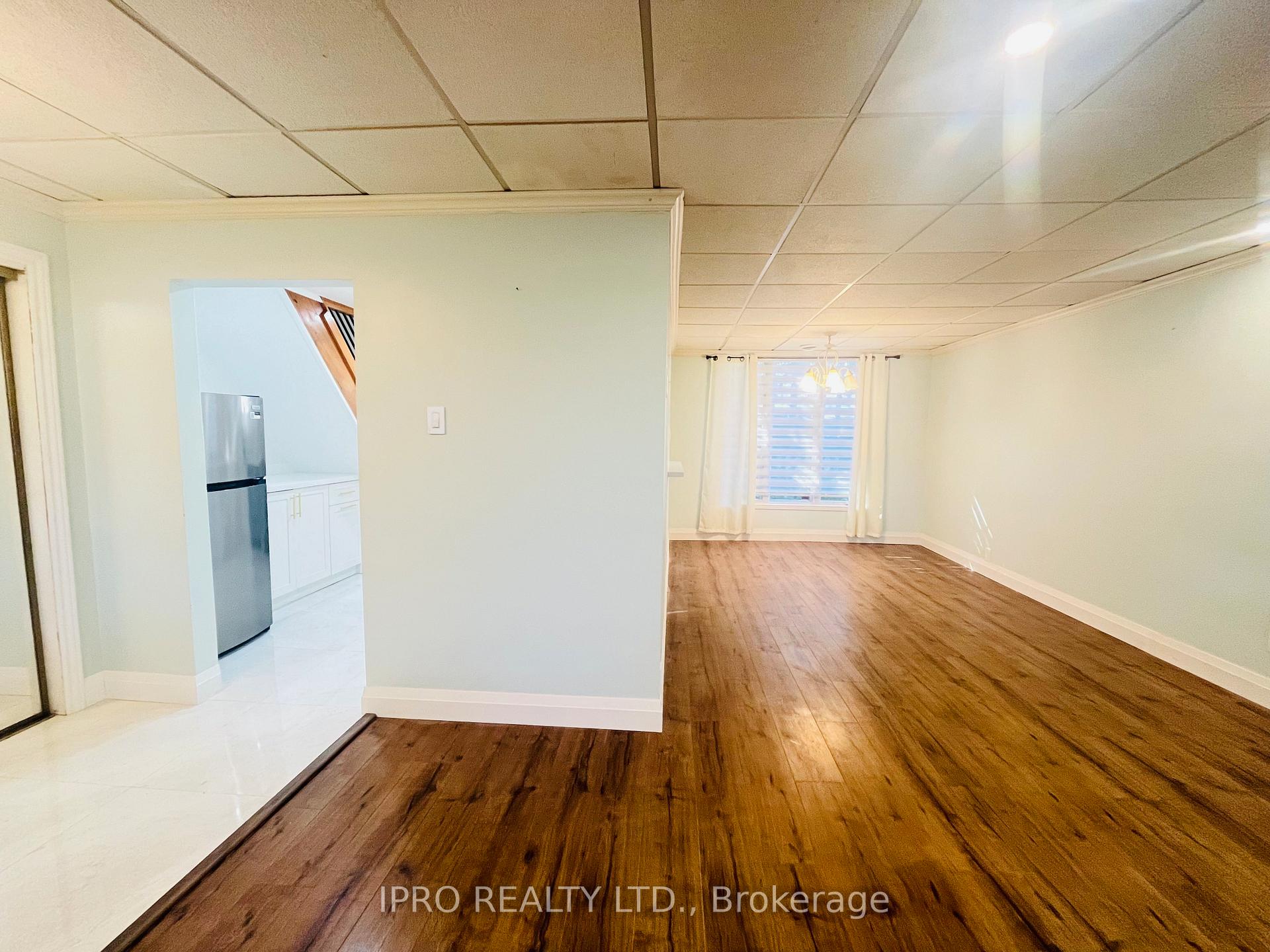 Photo 8 of Unit 1, 210 Speedvale Avenue E, Guelph, Riverside Park — HOMEH