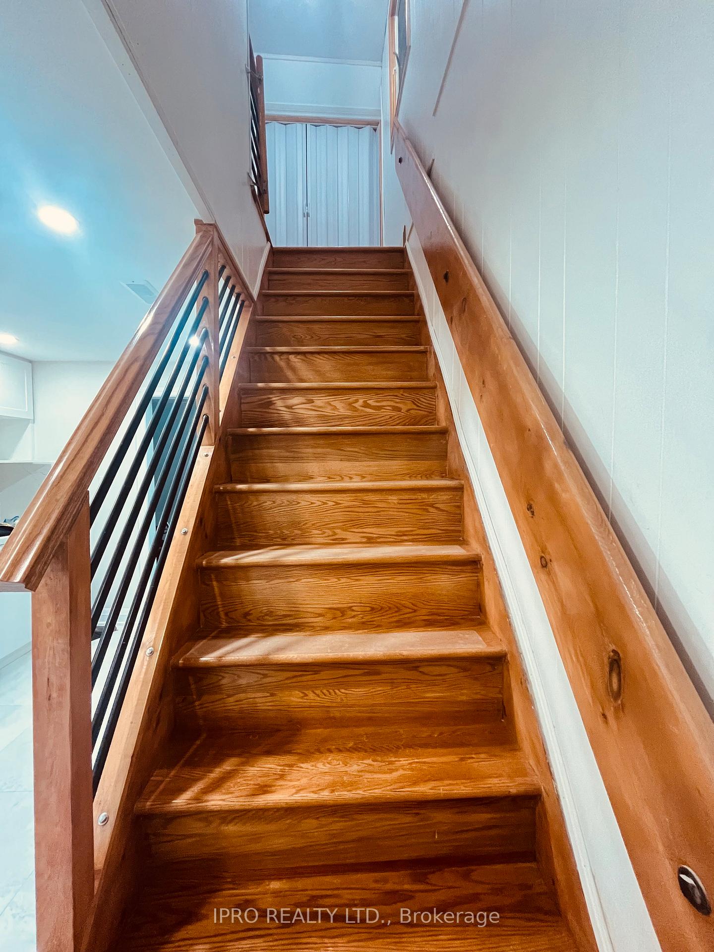 Photo 15 of Unit 1, 210 Speedvale Avenue E, Guelph, Riverside Park — HOMEH