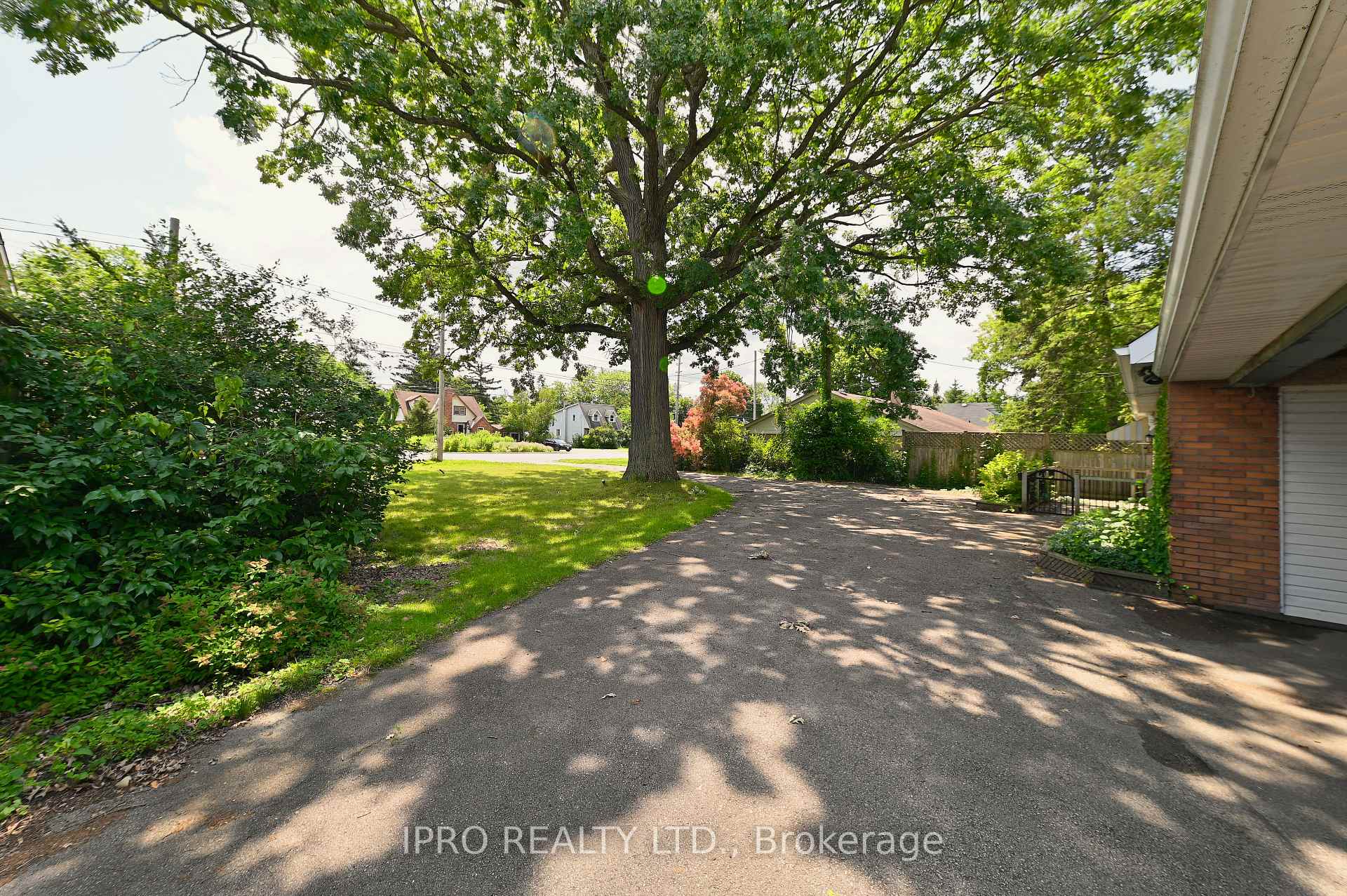 Photo 24 of Unit 1, 210 Speedvale Avenue E, Guelph, Riverside Park — HOMEH