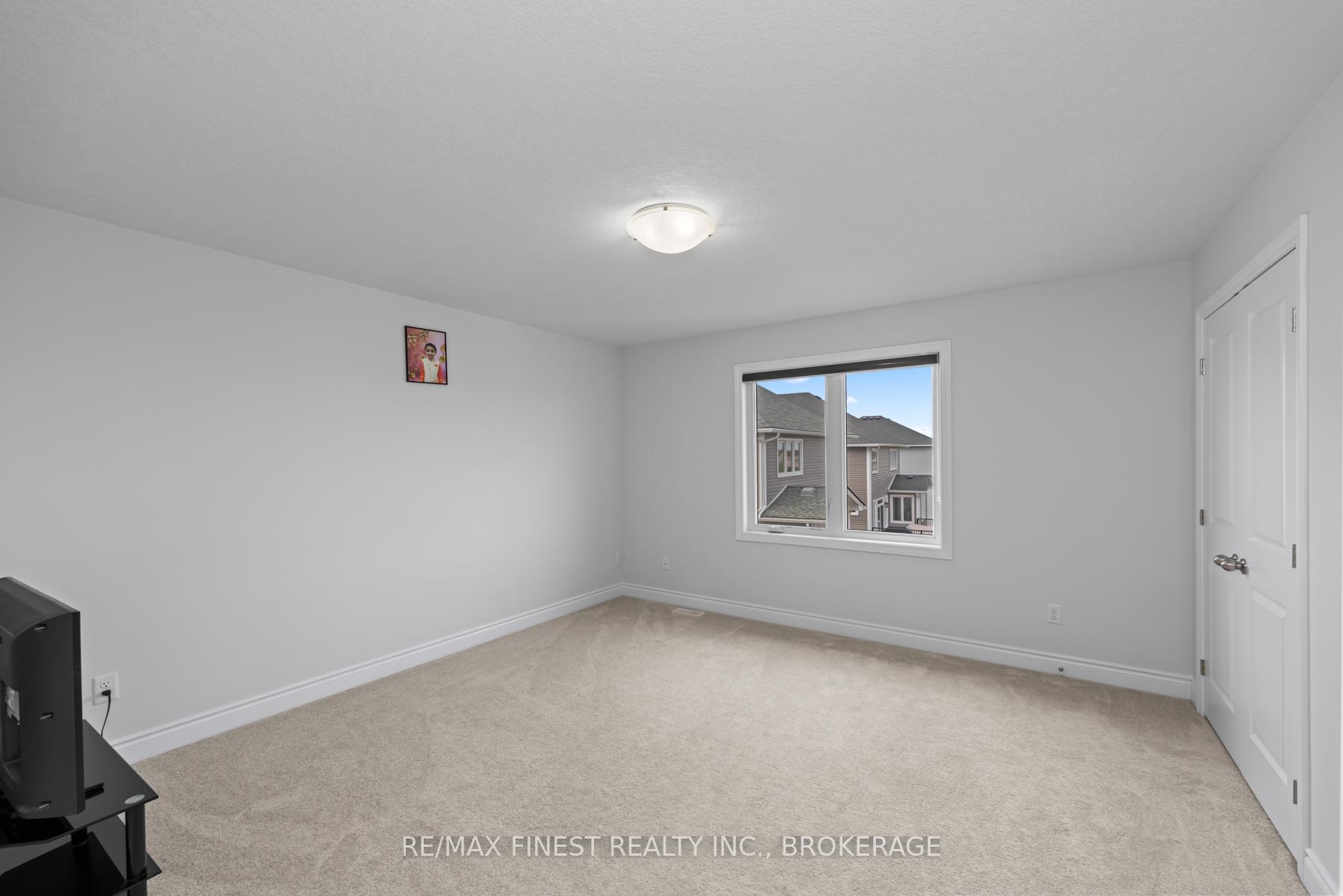 Photo 25 of 609 Gwen Avenue, Kingston, City Northwest — HOMEH