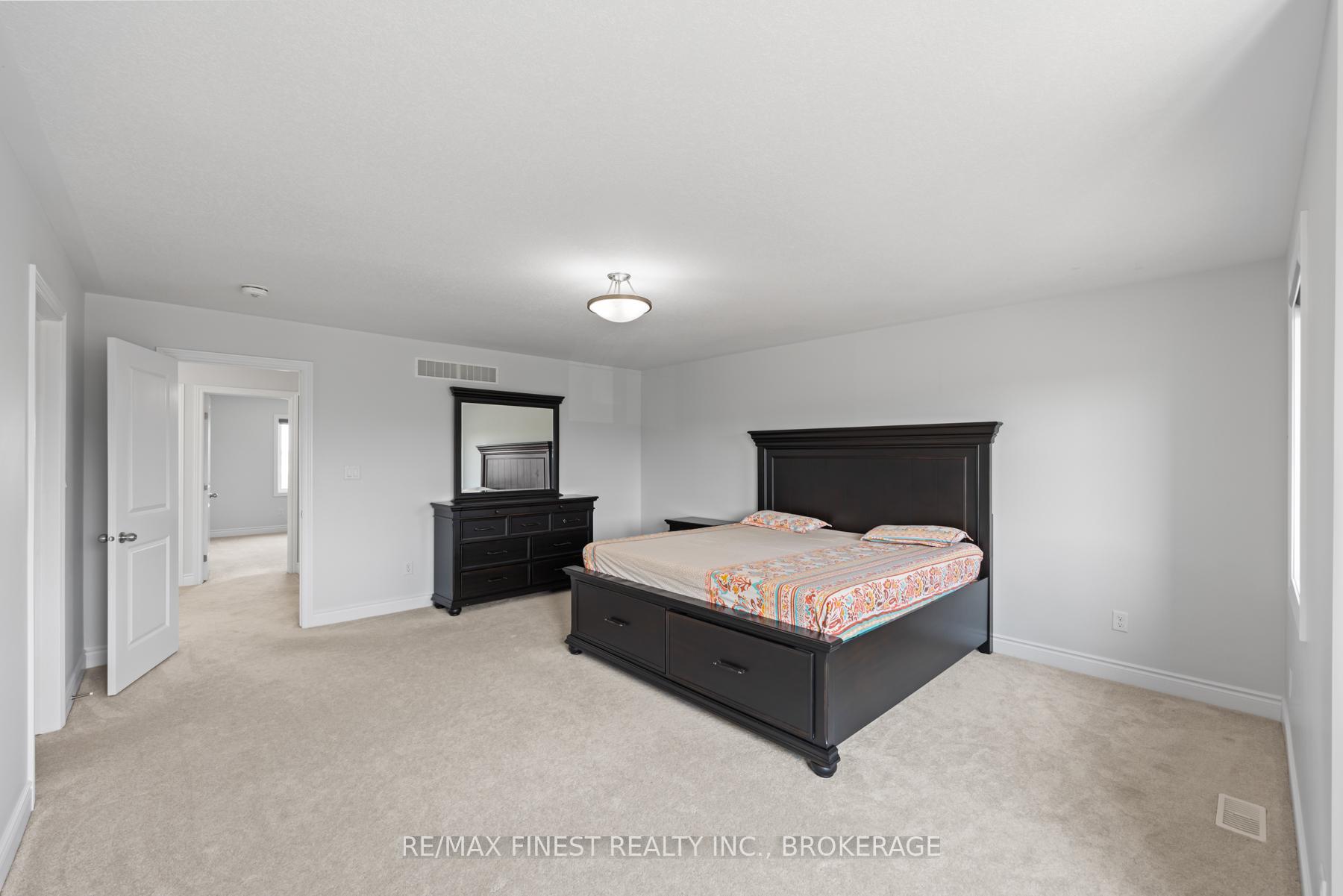 Photo 33 of 609 Gwen Avenue, Kingston, City Northwest — HOMEH