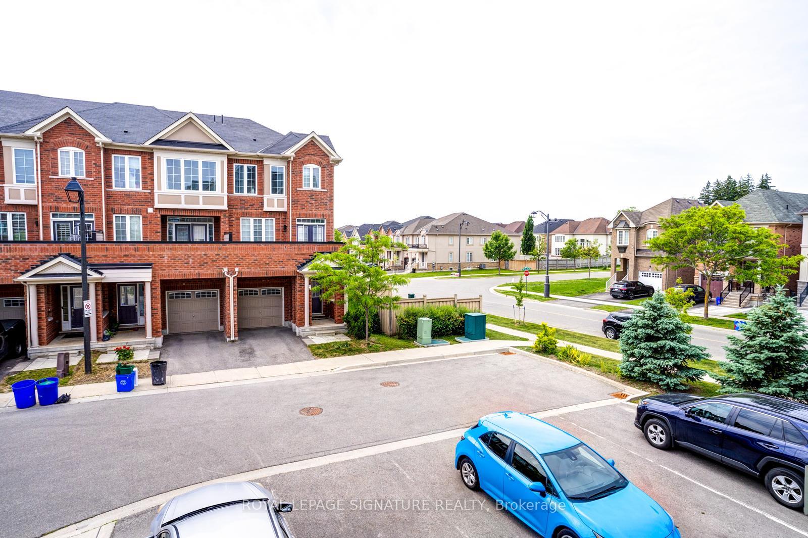 Photo 16 of 15 Torah Gate, Vaughan, Patterson — HOMEH