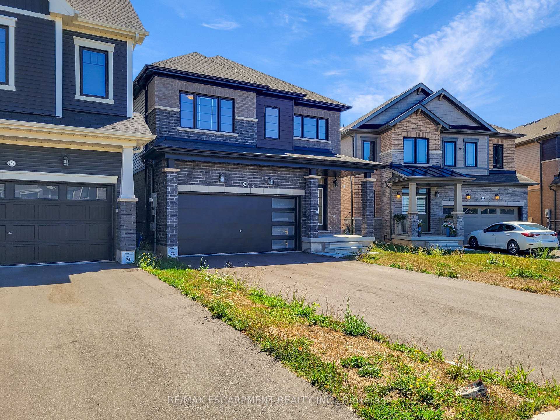 Photo 1 of 241 Vanilla Trail, Thorold, Rolling Meadows — HOMEH