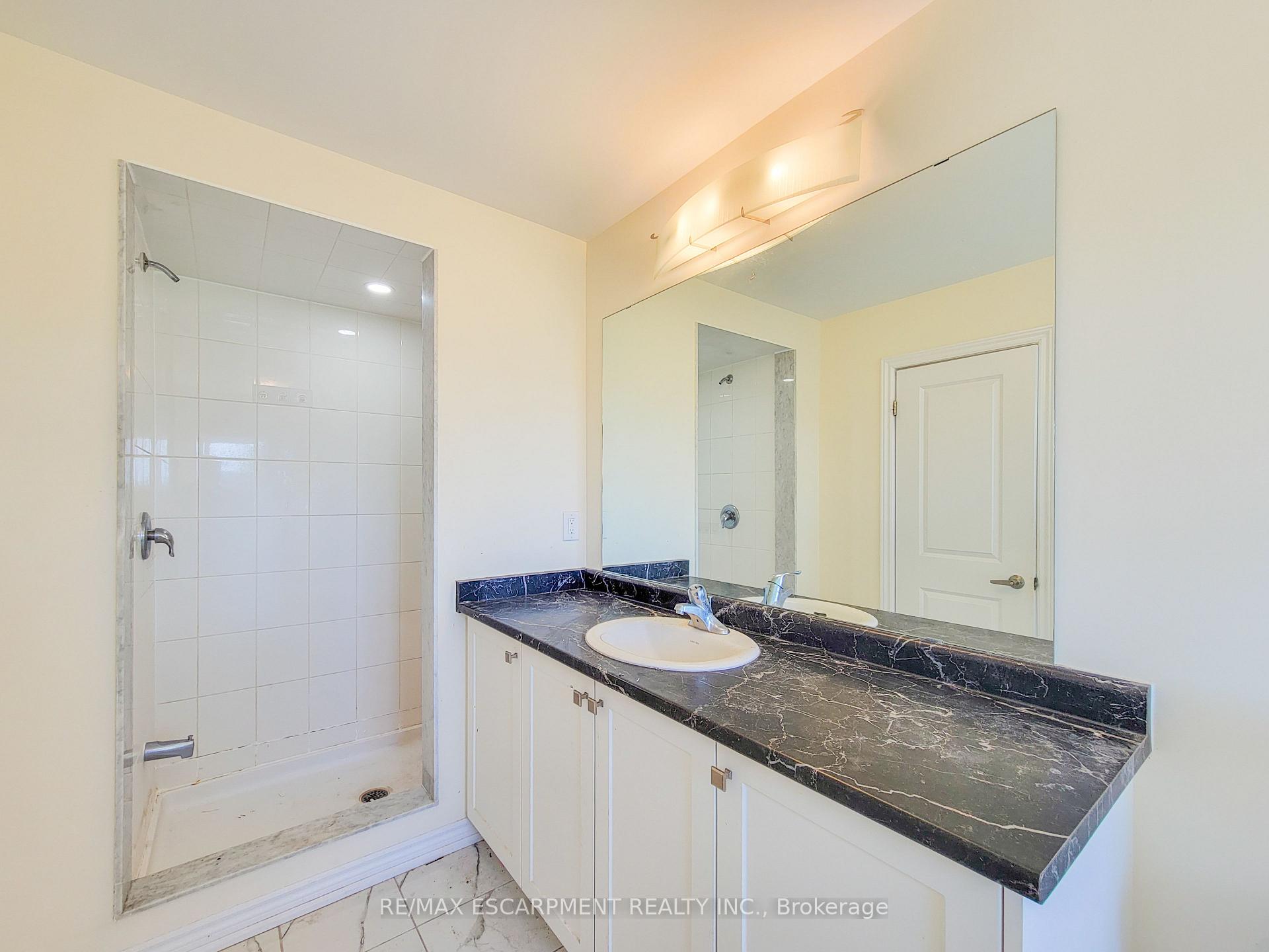Photo 14 of 241 Vanilla Trail, Thorold, Rolling Meadows — HOMEH