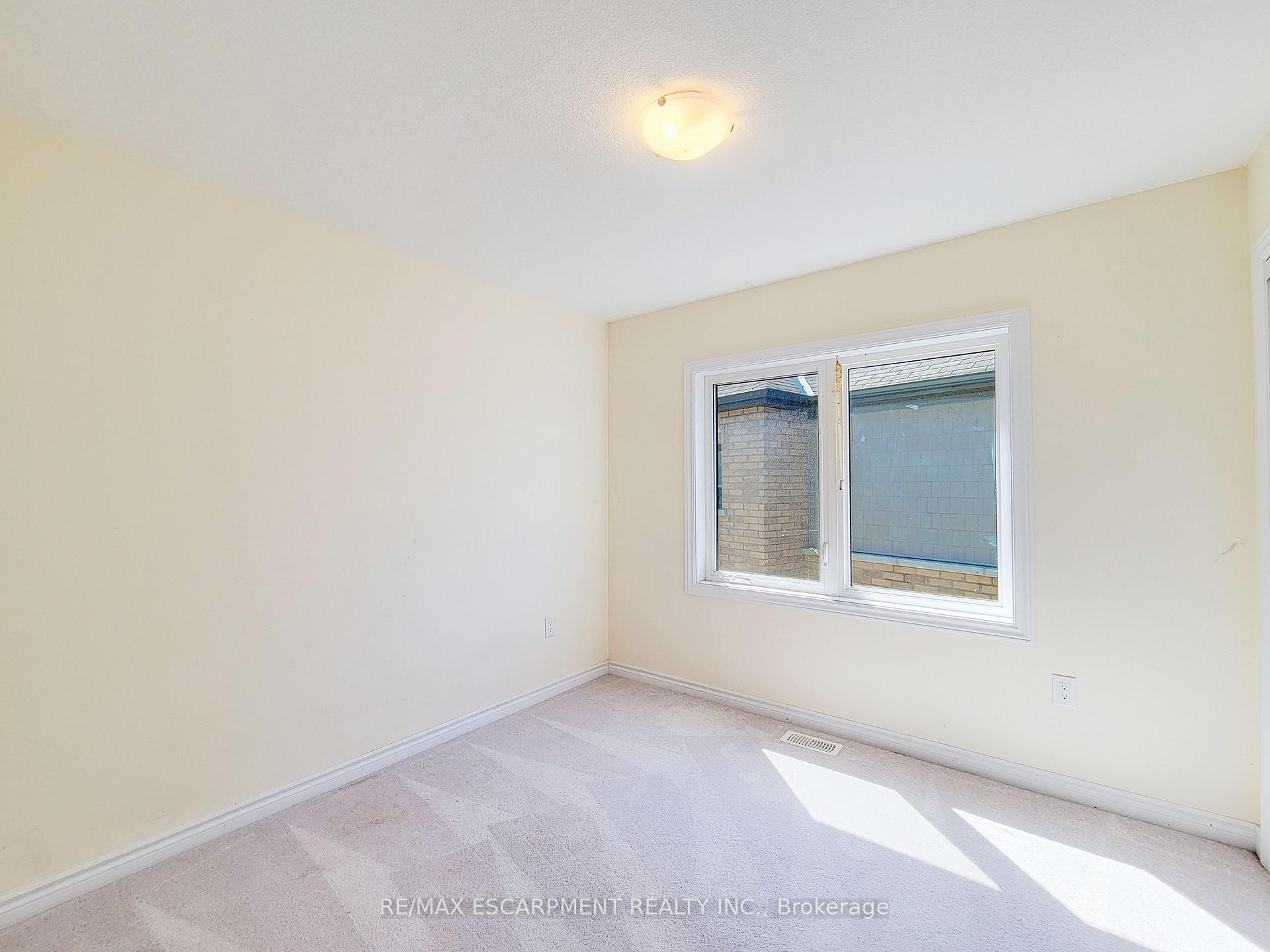 Photo 21 of 241 Vanilla Trail, Thorold, Rolling Meadows — HOMEH