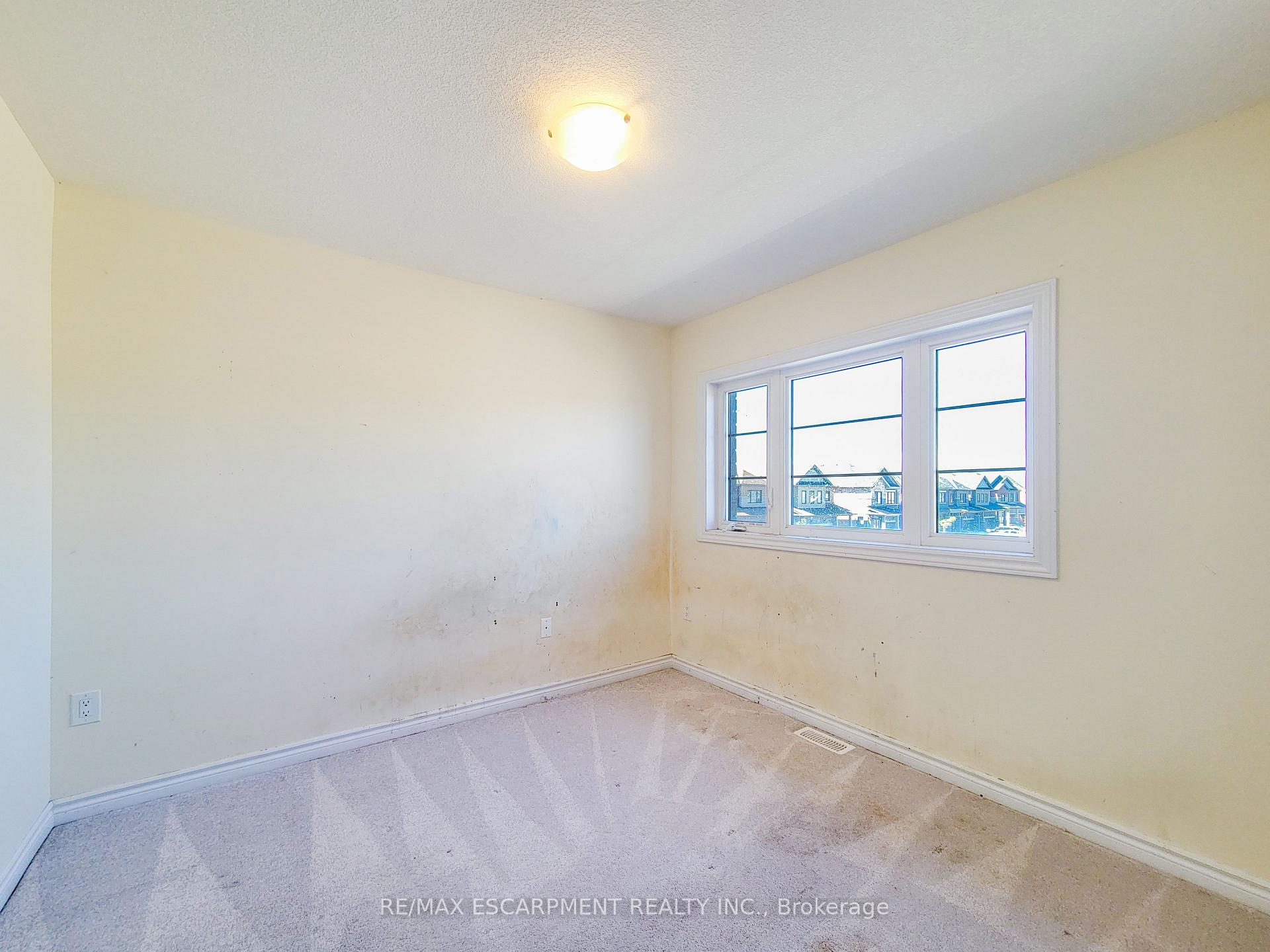Photo 20 of 241 Vanilla Trail, Thorold, Rolling Meadows — HOMEH