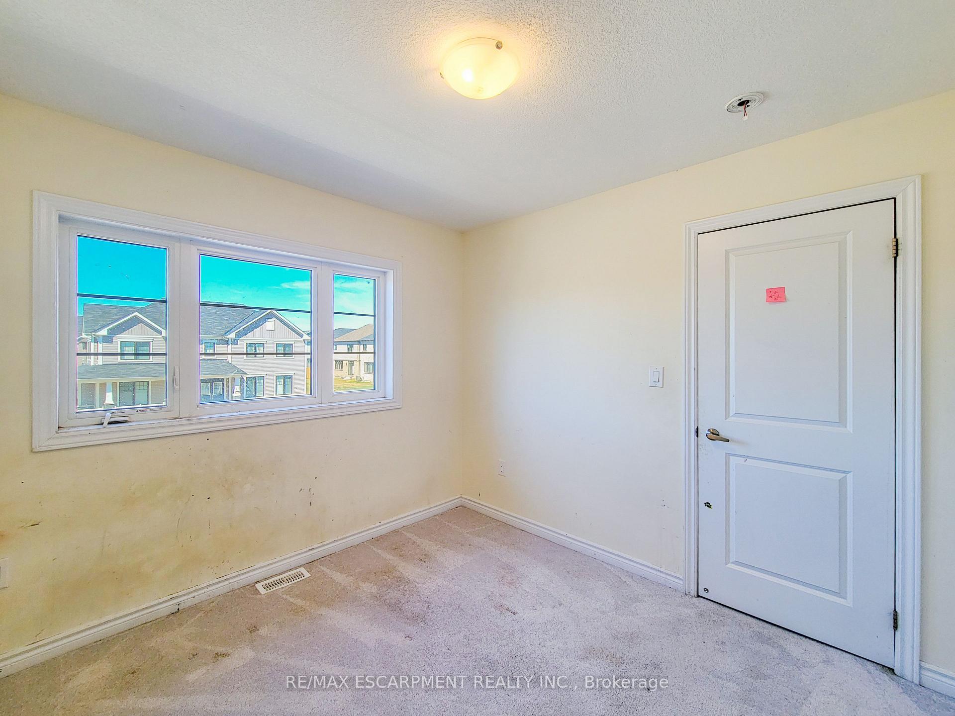 Photo 24 of 241 Vanilla Trail, Thorold, Rolling Meadows — HOMEH