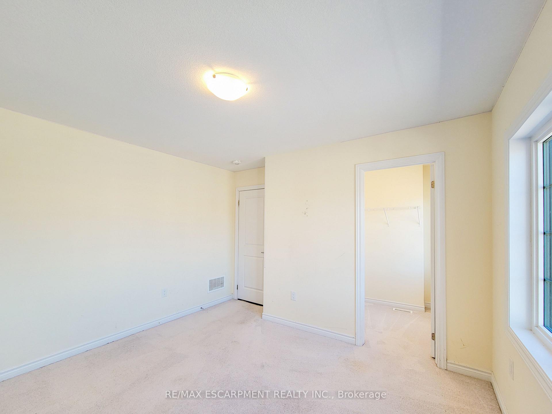 Photo 17 of 241 Vanilla Trail, Thorold, Rolling Meadows — HOMEH