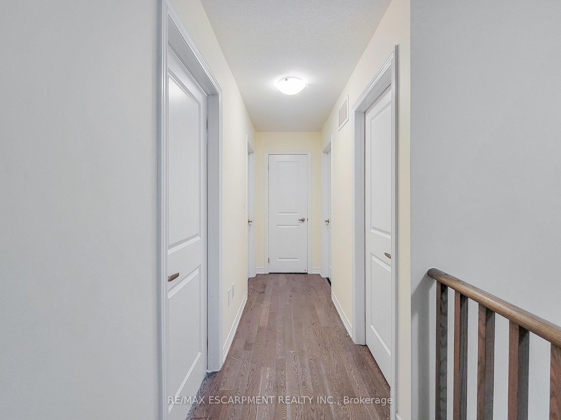 Photo 16 of 241 Vanilla Trail, Thorold, Rolling Meadows — HOMEH