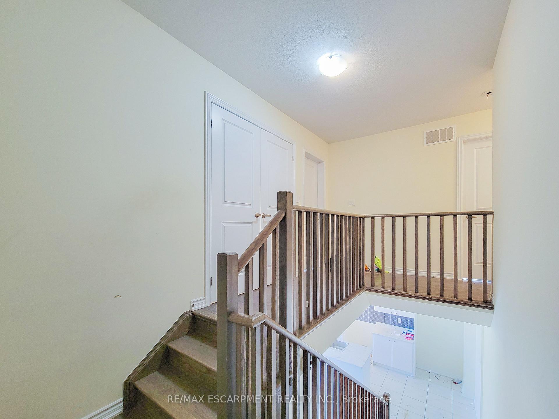 Photo 27 of 241 Vanilla Trail, Thorold, Rolling Meadows — HOMEH