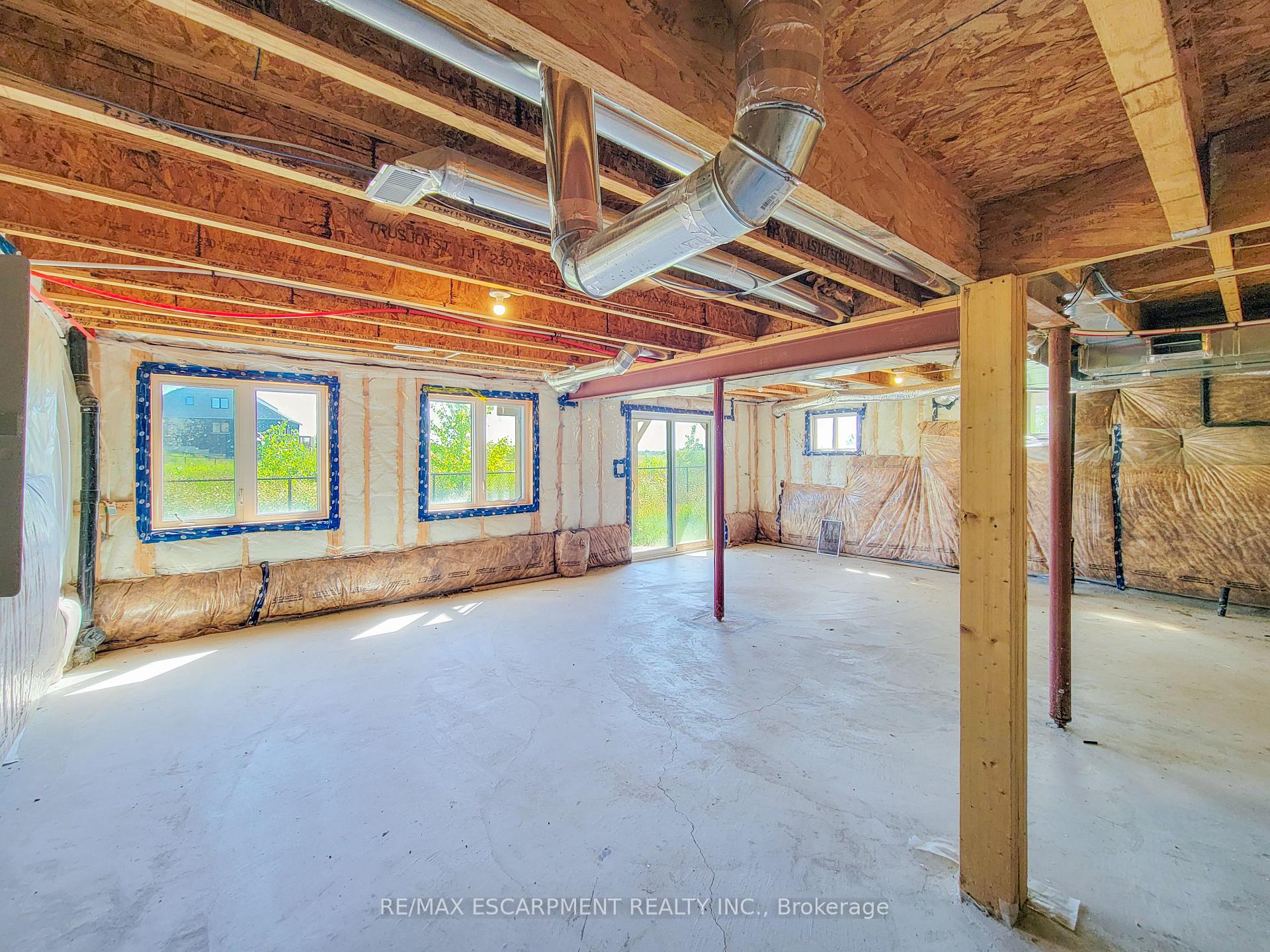 Photo 32 of 241 Vanilla Trail, Thorold, Rolling Meadows — HOMEH