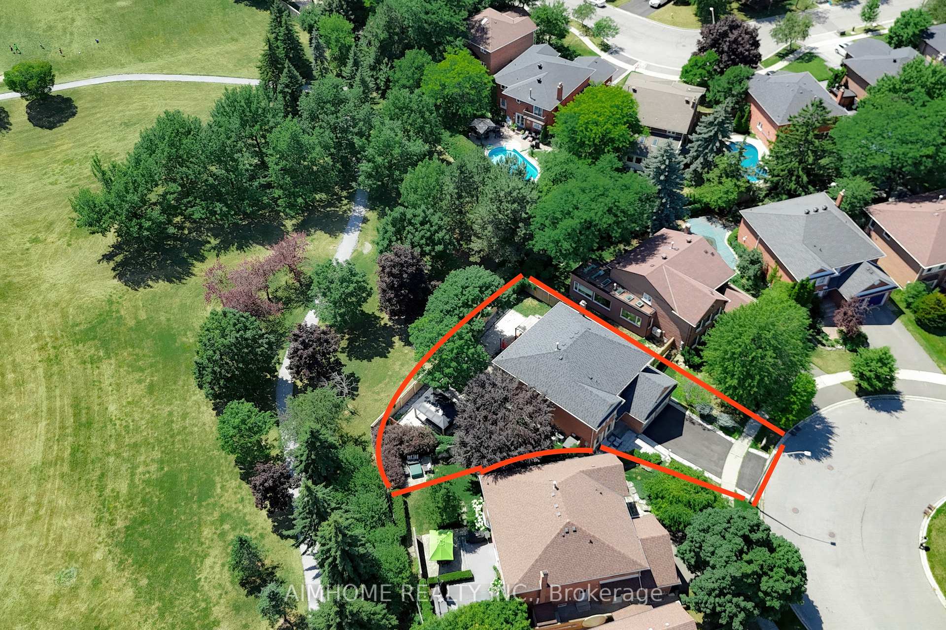 Photo 2 of 24 Tilman Circle, Markham, Markham Village — HOMEH