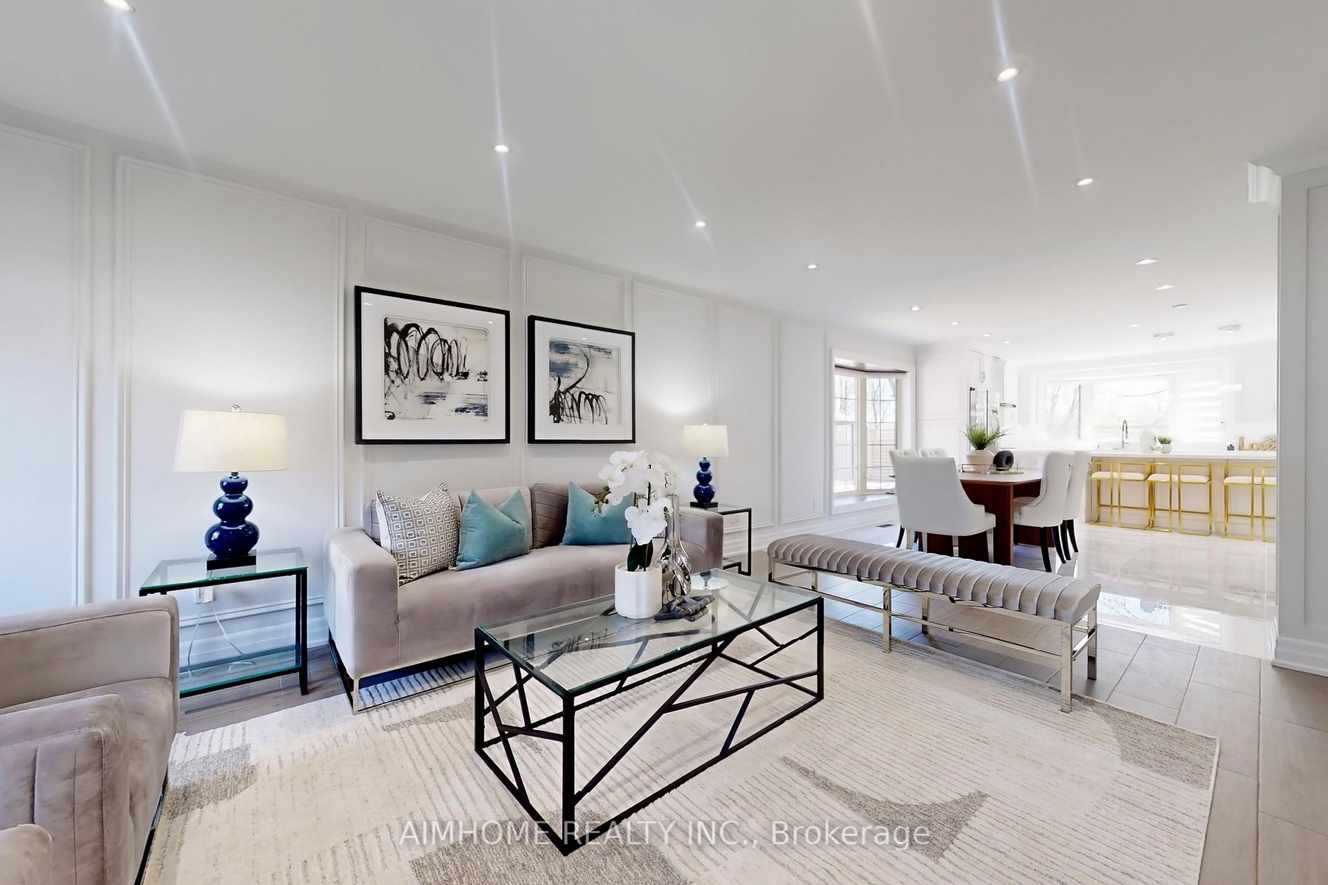 Photo 9 of 24 Tilman Circle, Markham, Markham Village — HOMEH