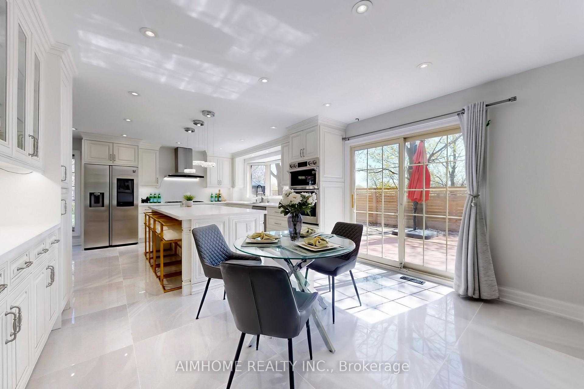 Photo 19 of 24 Tilman Circle, Markham, Markham Village — HOMEH