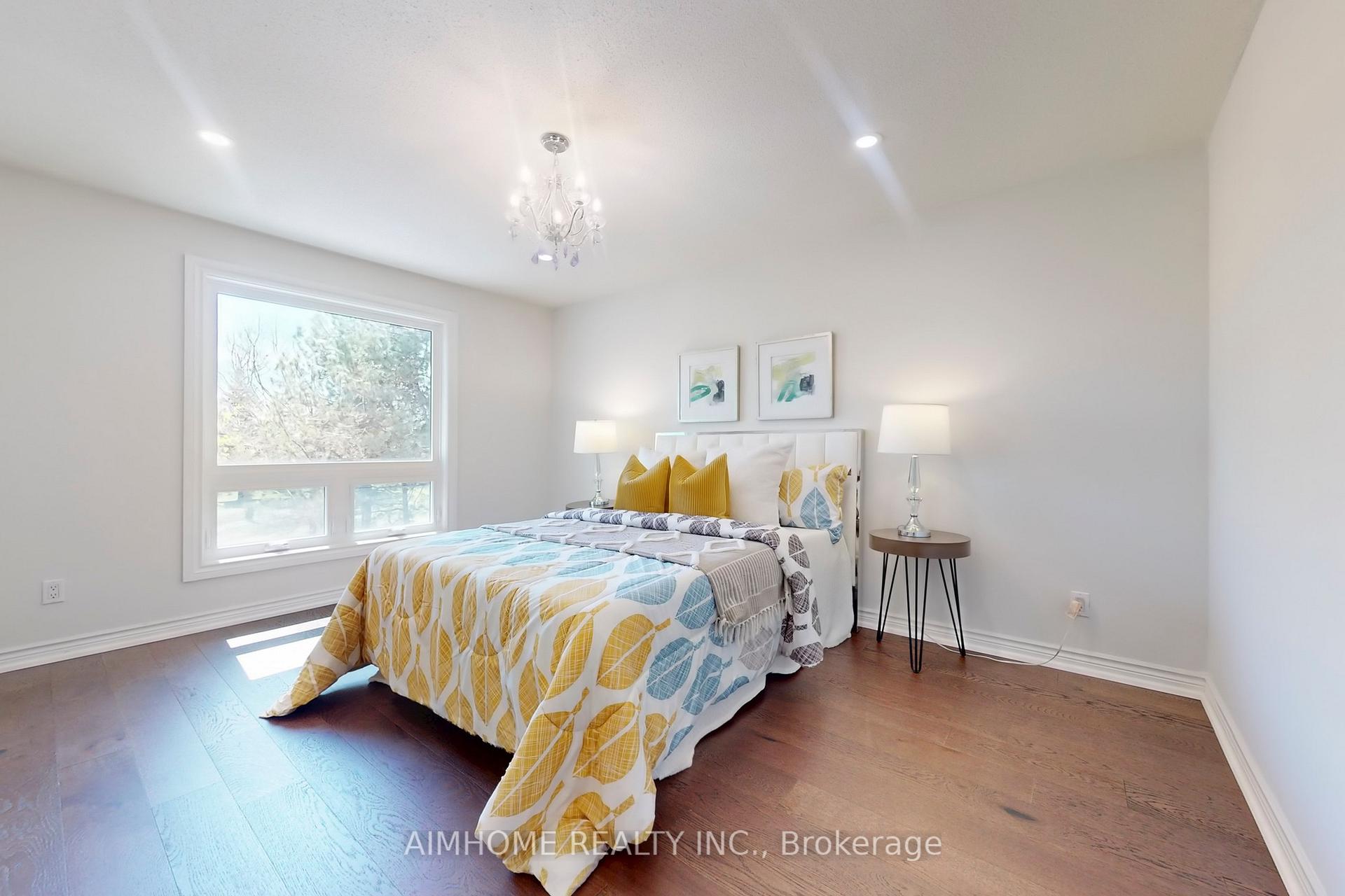 Photo 33 of 24 Tilman Circle, Markham, Markham Village — HOMEH