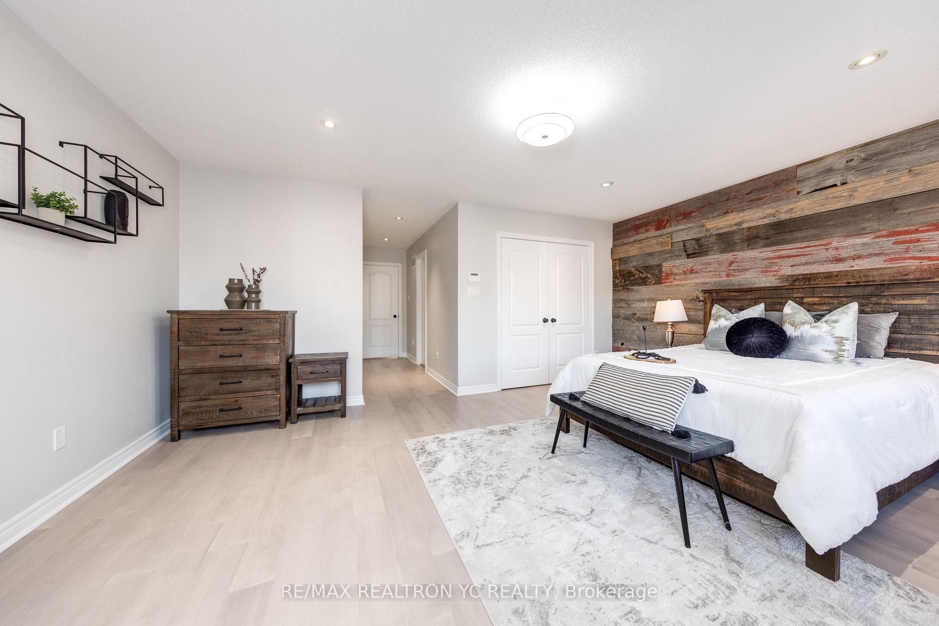 Photo 27 of 11 Carrier Crescent, Vaughan, Patterson — HOMEH