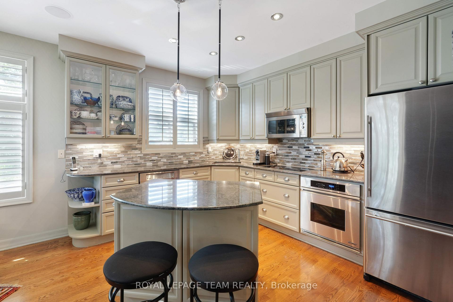 Photo 13 of 201 Clearview Avenue, Ottawa, Westboro North — HOMEH
