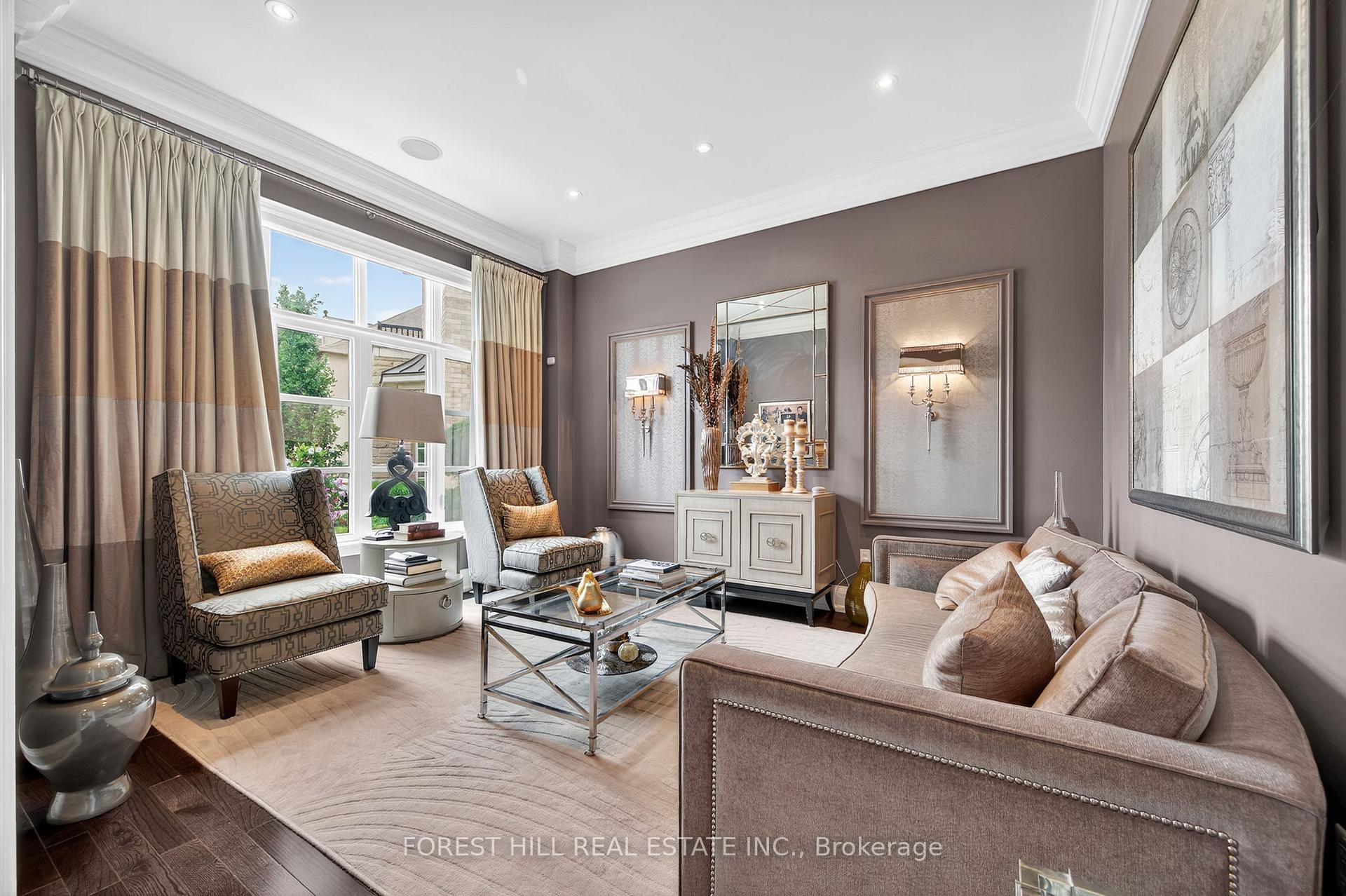 Photo 7 of 71 Woodvalley Crescent, Vaughan, Patterson — HOMEH