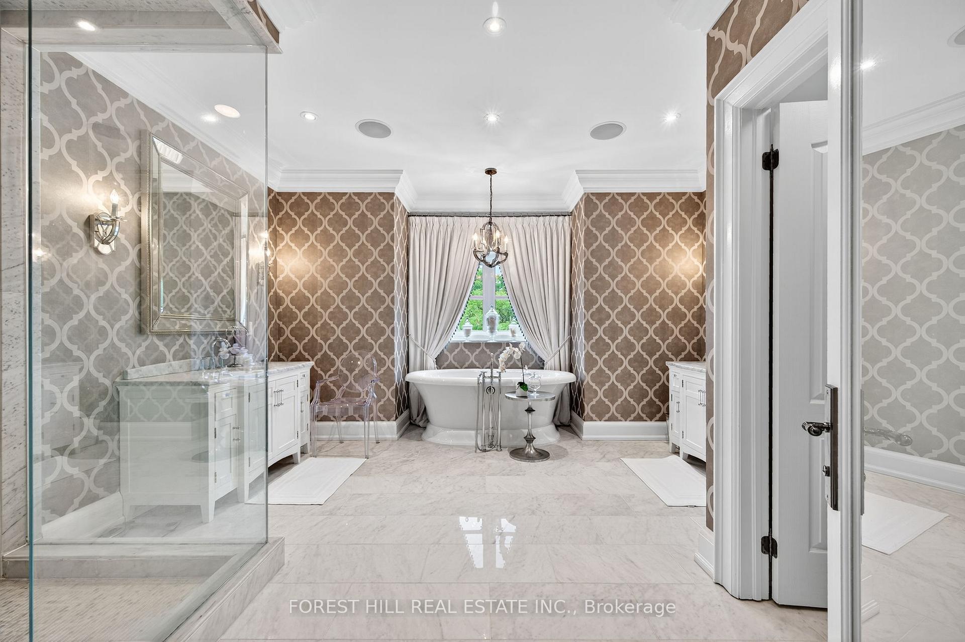 Photo 18 of 71 Woodvalley Crescent, Vaughan, Patterson — HOMEH