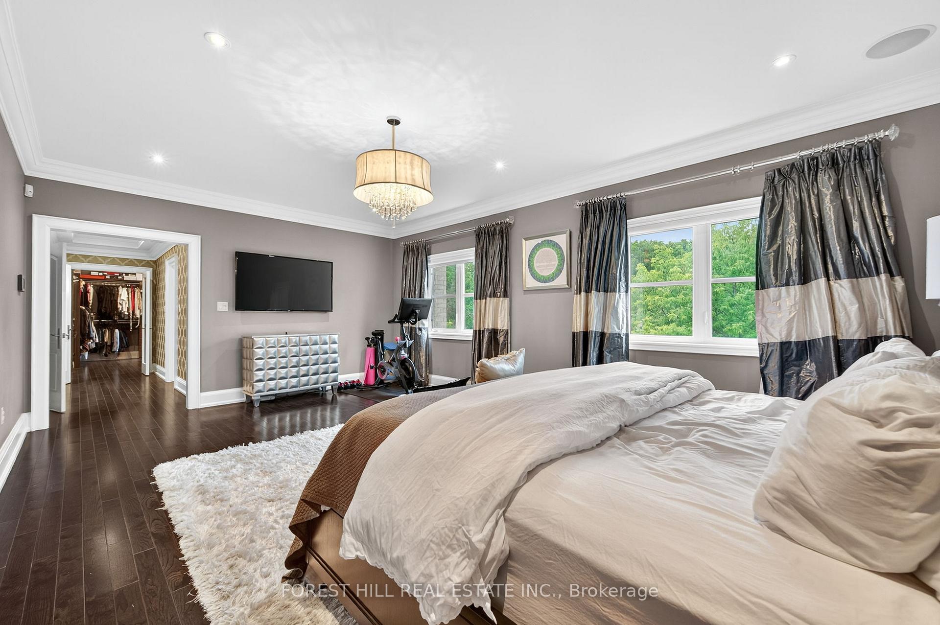 Photo 23 of 71 Woodvalley Crescent, Vaughan, Patterson — HOMEH