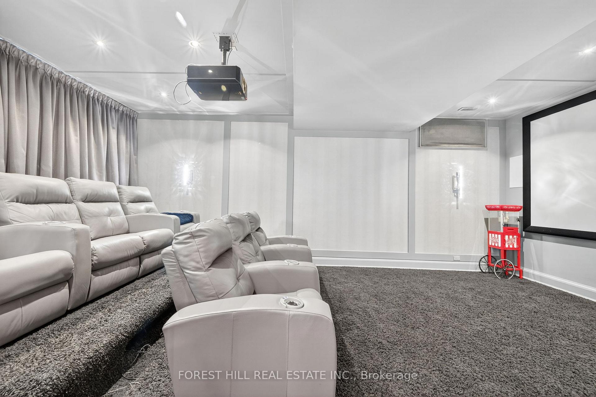 Photo 30 of 71 Woodvalley Crescent, Vaughan, Patterson — HOMEH