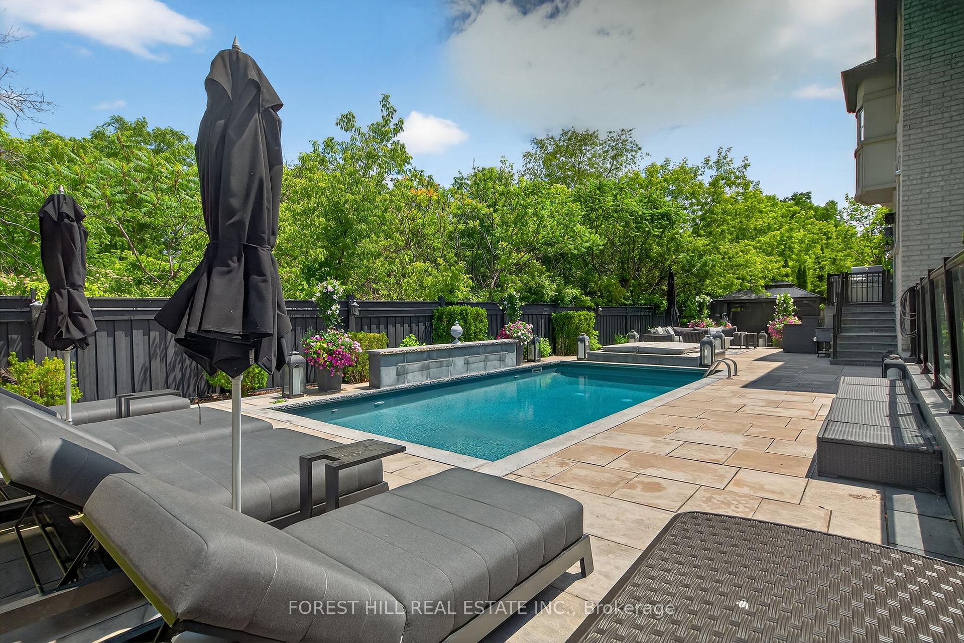 Photo 33 of 71 Woodvalley Crescent, Vaughan, Patterson — HOMEH