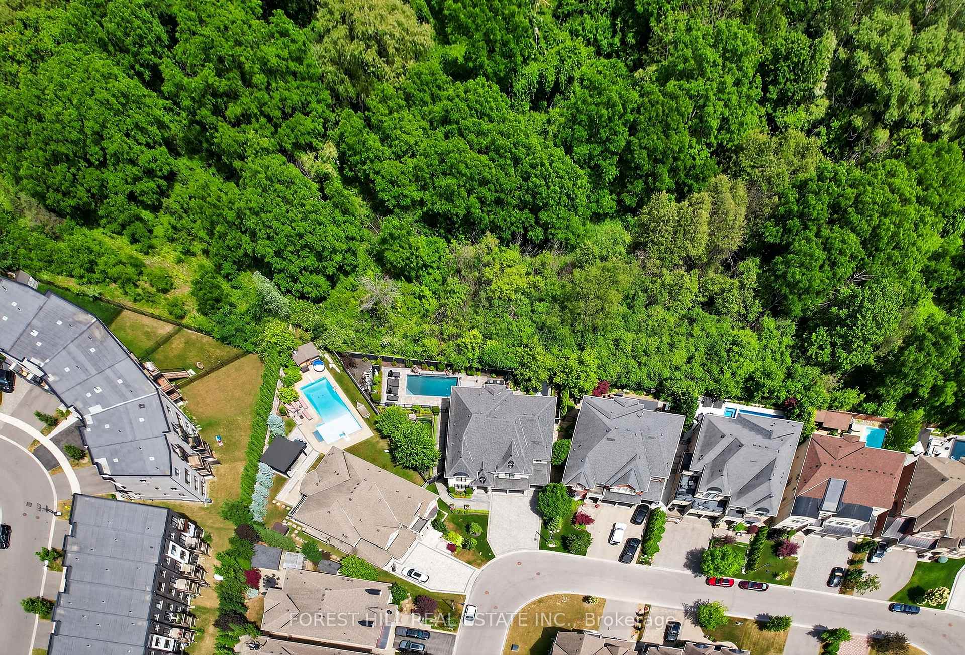 Photo 40 of 71 Woodvalley Crescent, Vaughan, Patterson — HOMEH