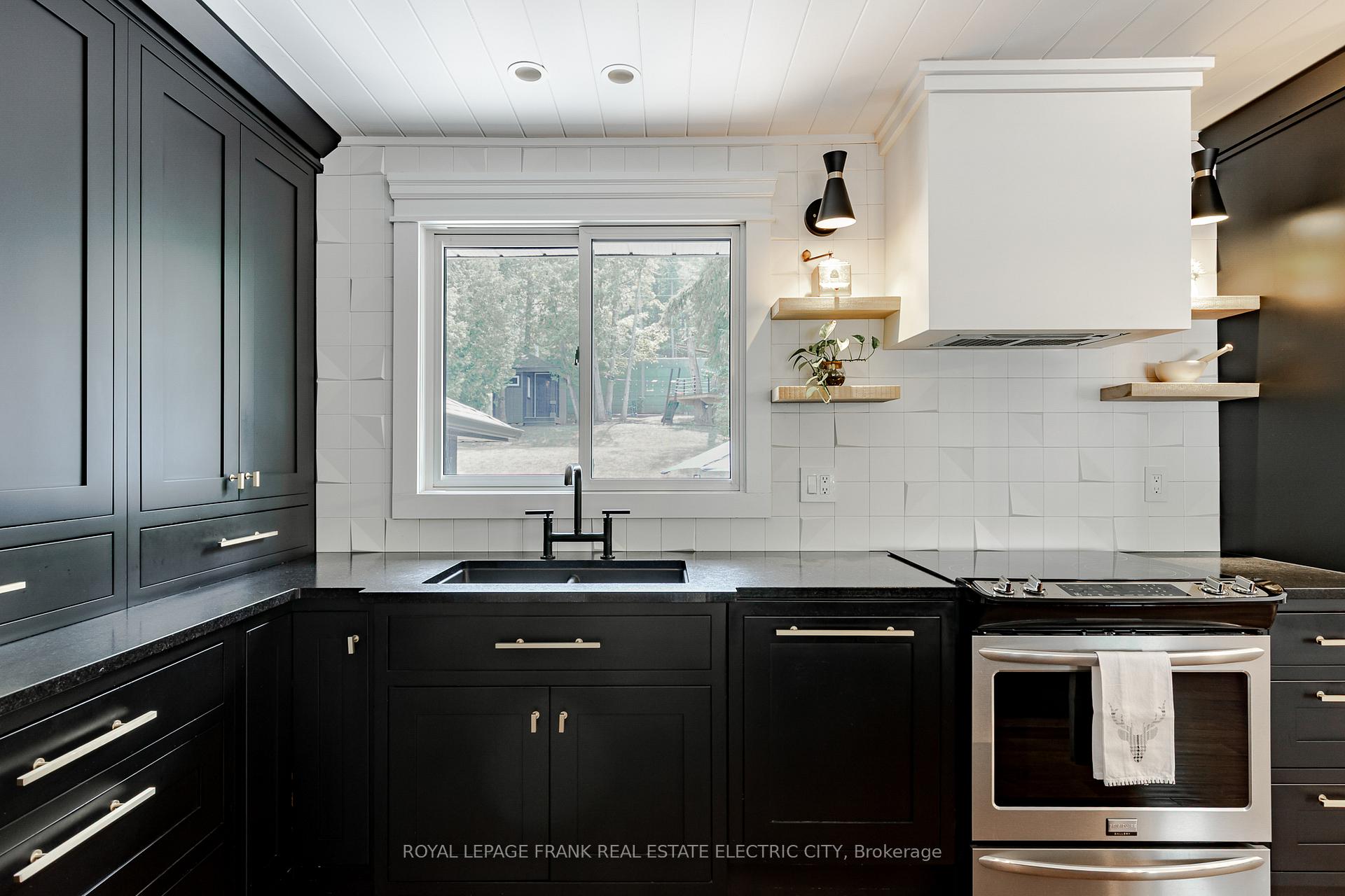 Photo 9 of 1255 Bridle Drive, Peterborough, Monaghan Ward 2 — HOMEH