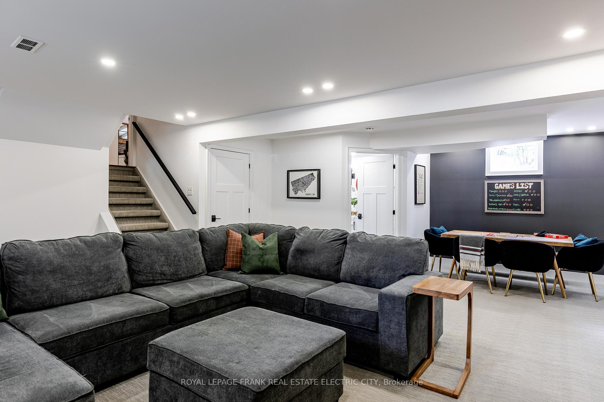 Photo 29 of 1255 Bridle Drive, Peterborough, Monaghan Ward 2 — HOMEH