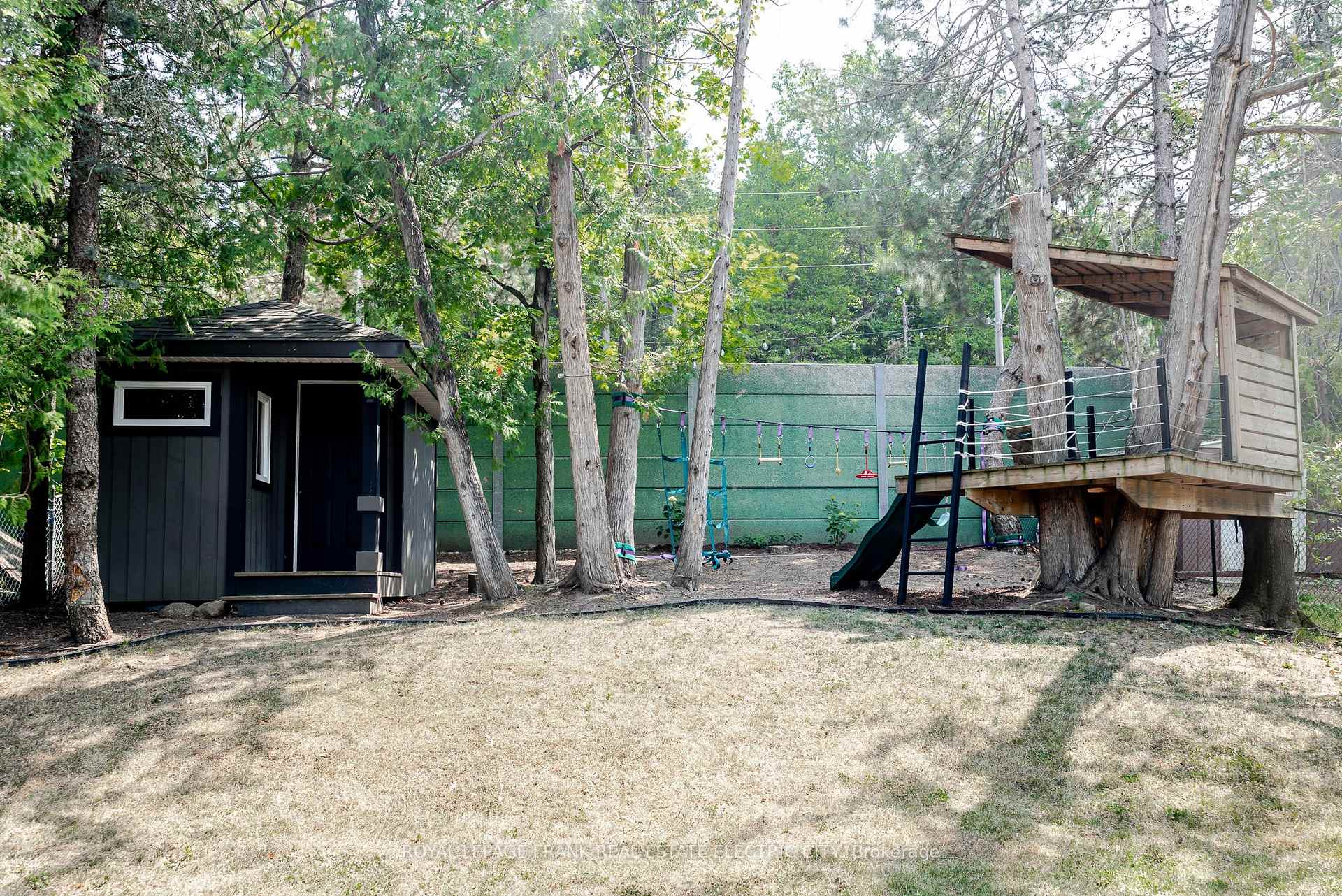 Photo 38 of 1255 Bridle Drive, Peterborough, Monaghan Ward 2 — HOMEH