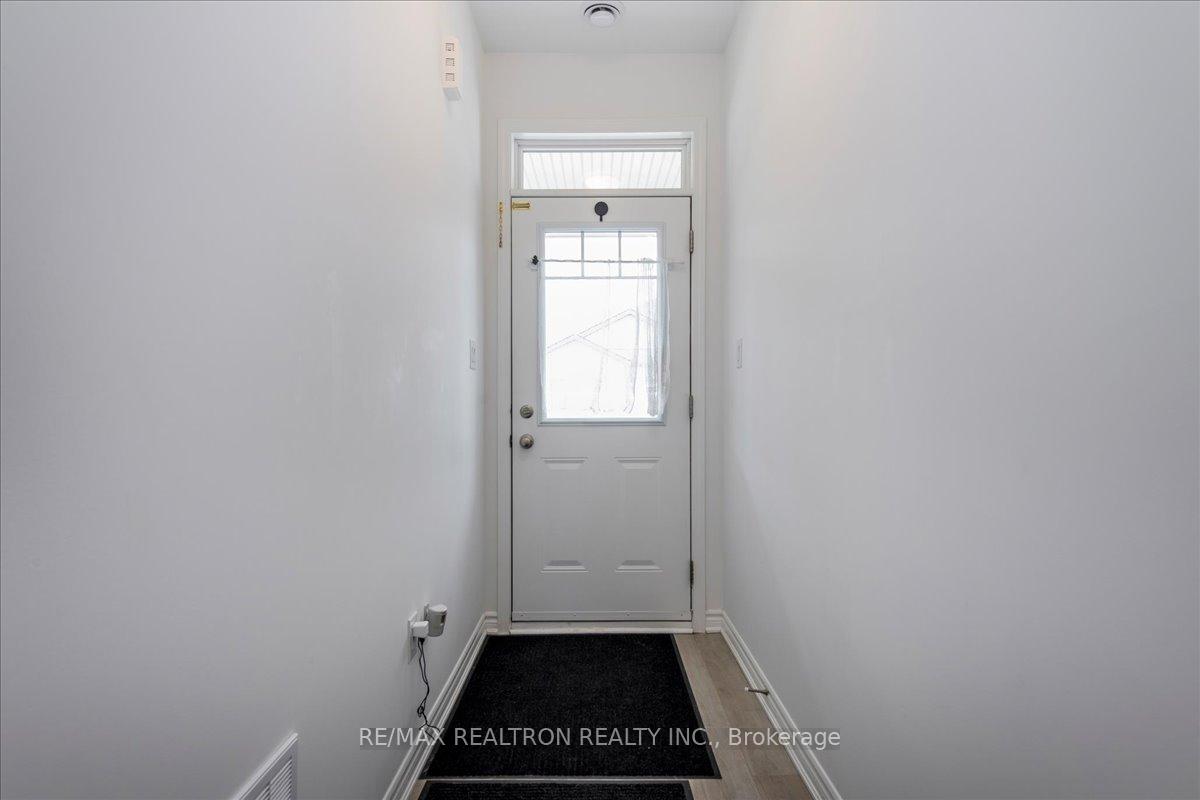 Photo 4 of 2948 Murphy Place, Innisfil, Alcona — HOMEH