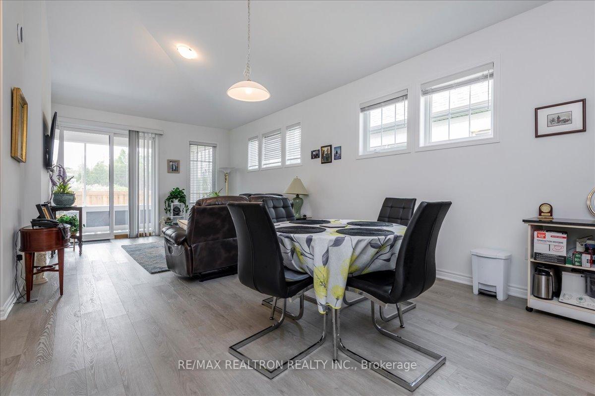Photo 15 of 2948 Murphy Place, Innisfil, Alcona — HOMEH