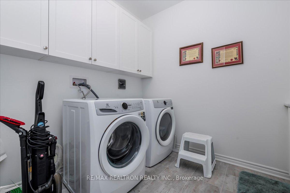 Photo 13 of 2948 Murphy Place, Innisfil, Alcona — HOMEH