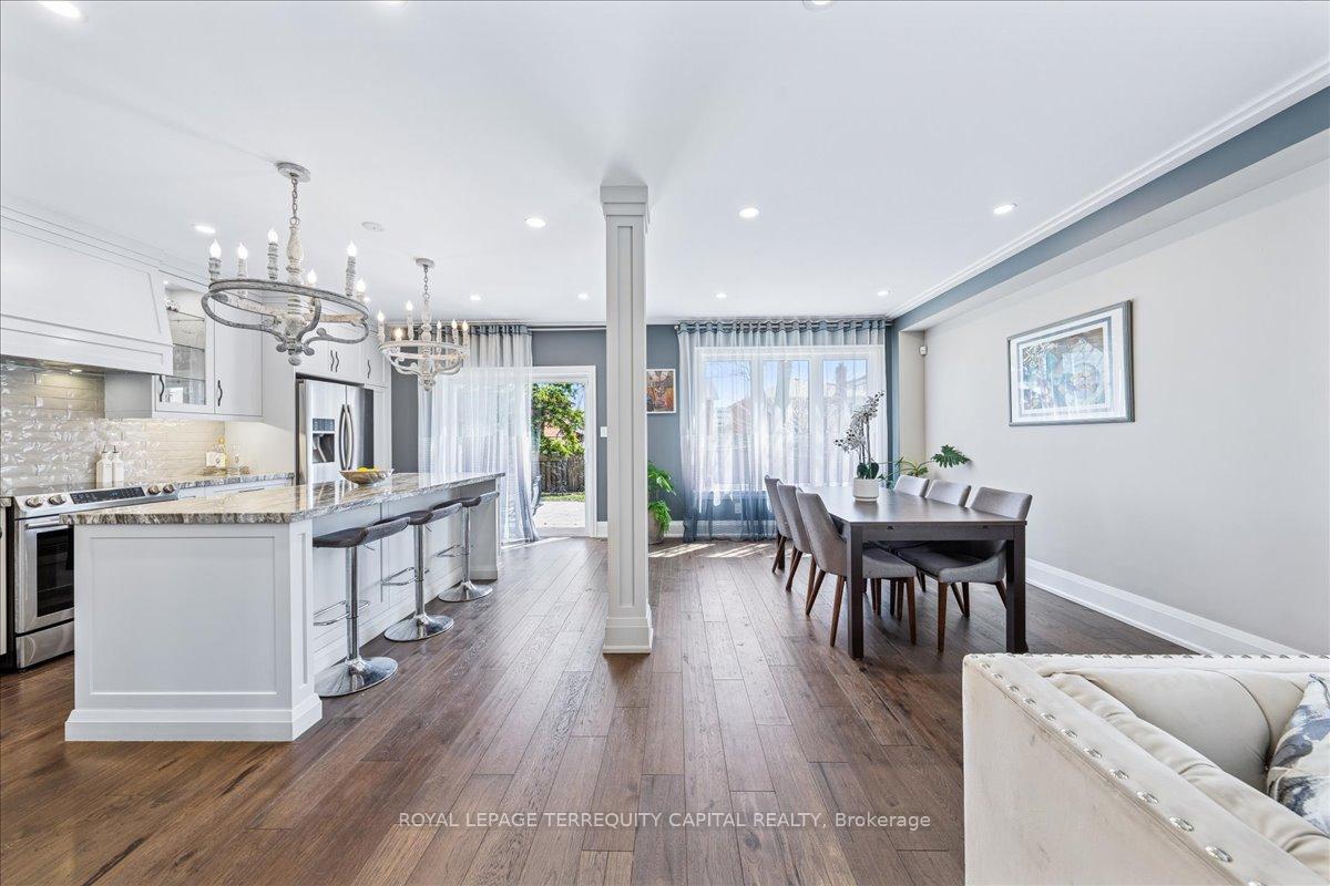 Photo 19 of 140 Patna Crescent, Vaughan, Maple — HOMEH
