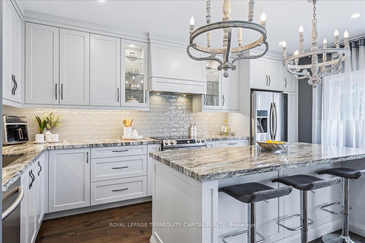 Photo 15 of 140 Patna Crescent, Vaughan, Maple — HOMEH