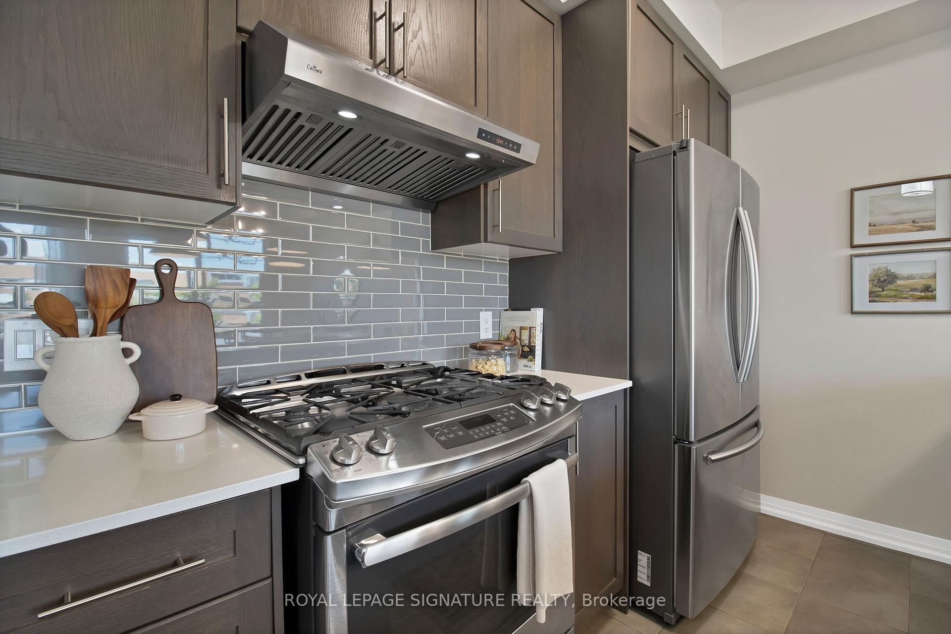 Photo 6 of 741 Banks Crescent, Milton, Willmott — HOMEH