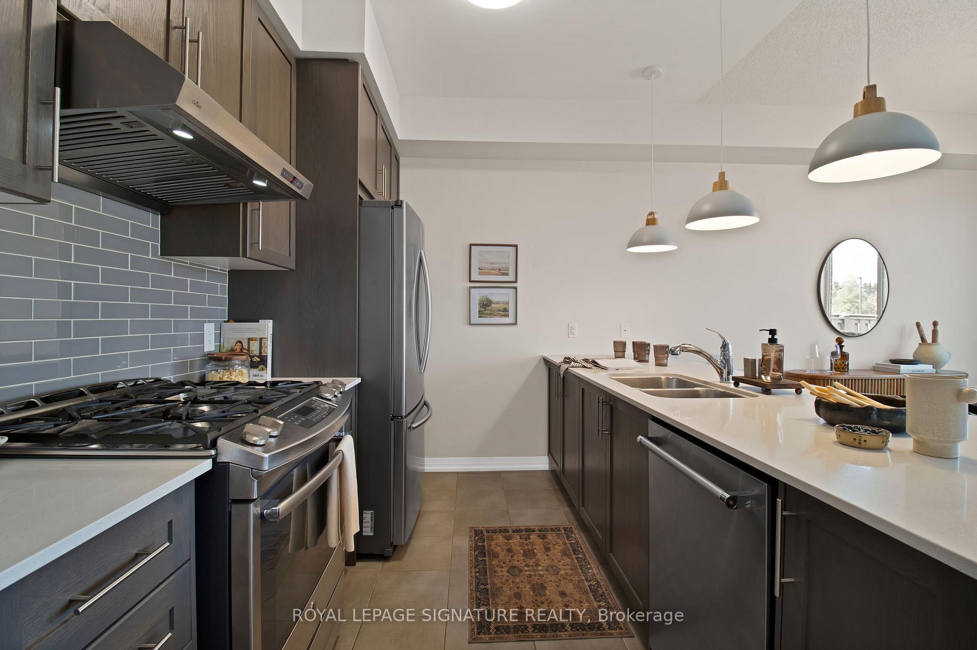 Photo 9 of 741 Banks Crescent, Milton, Willmott — HOMEH