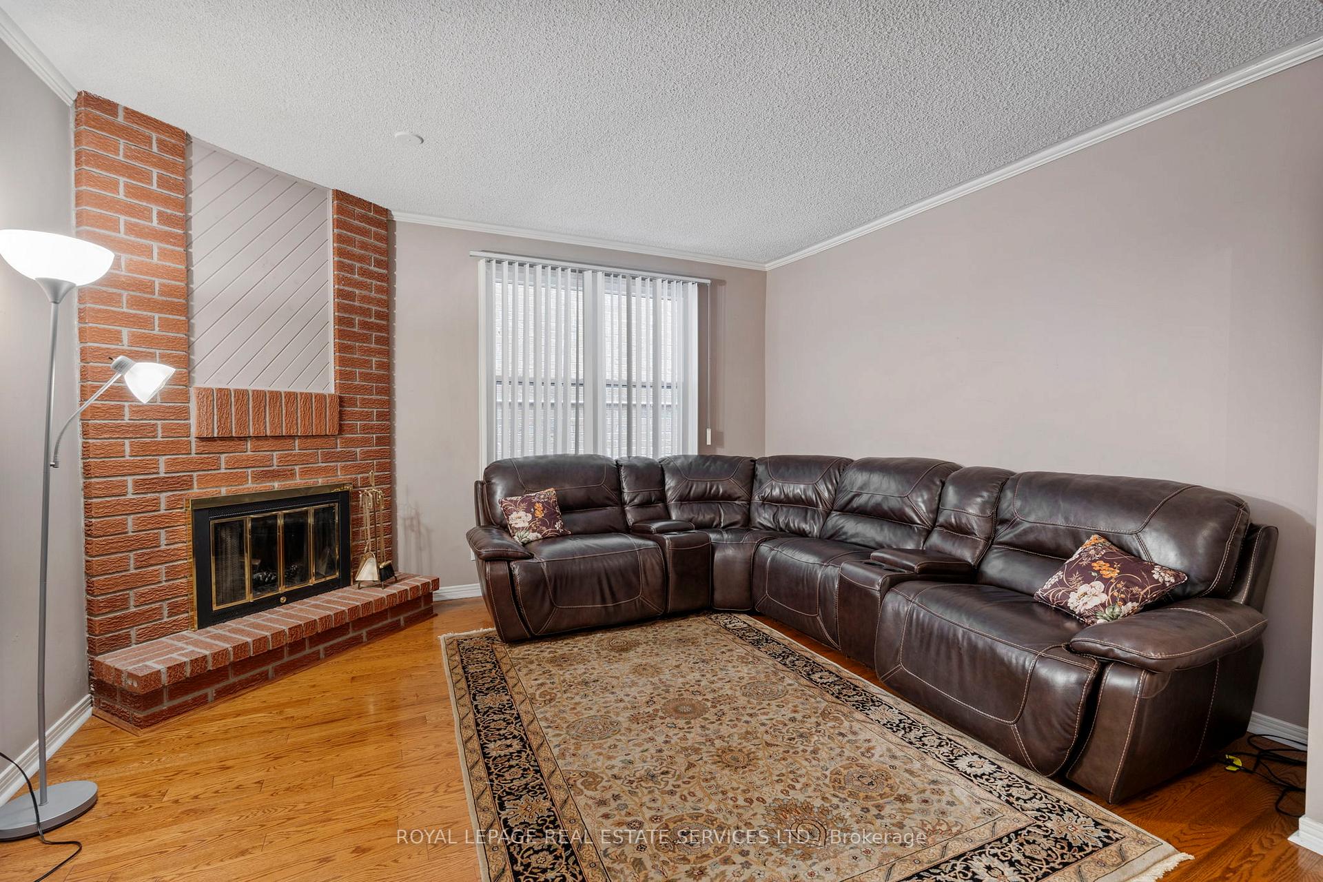 Photo 10 of 119 Heatherton Way, Vaughan, Crestwood-Springfarm-Yorkhill — HOMEH