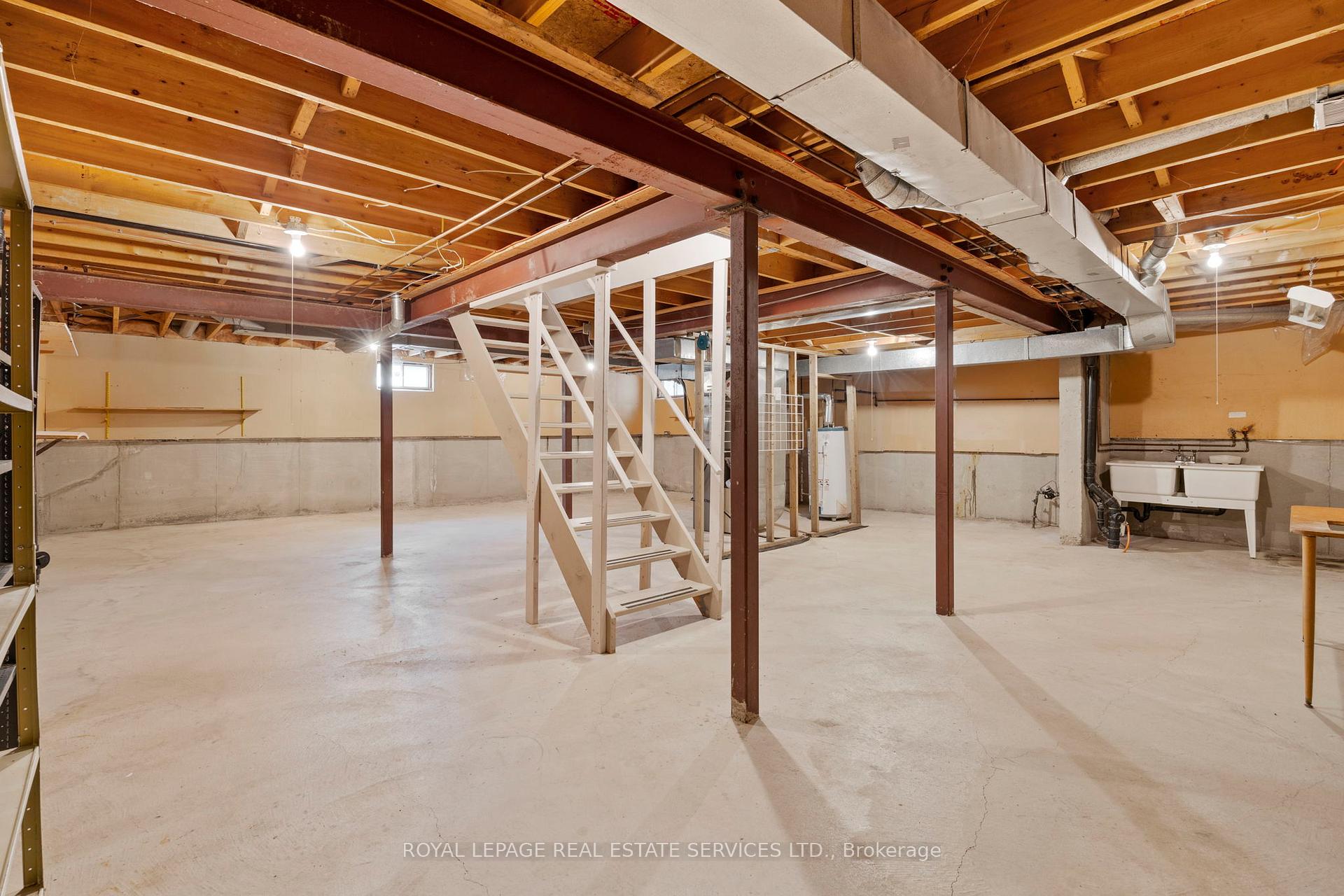 Photo 25 of 119 Heatherton Way, Vaughan, Crestwood-Springfarm-Yorkhill — HOMEH