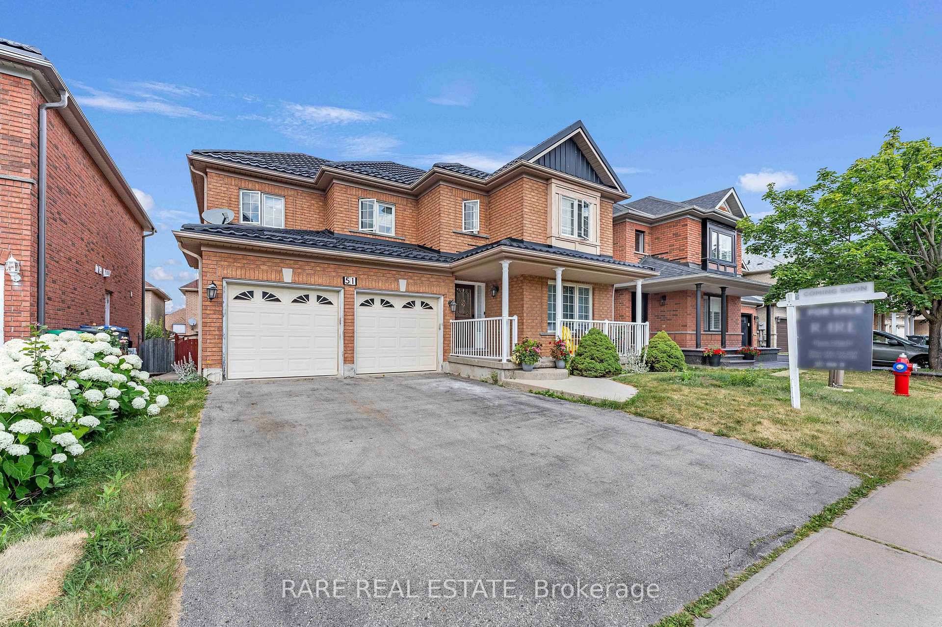 Photo 41 of 51 Wild Indigo Crescent, Brampton, Sandringham-Wellington — HOMEH