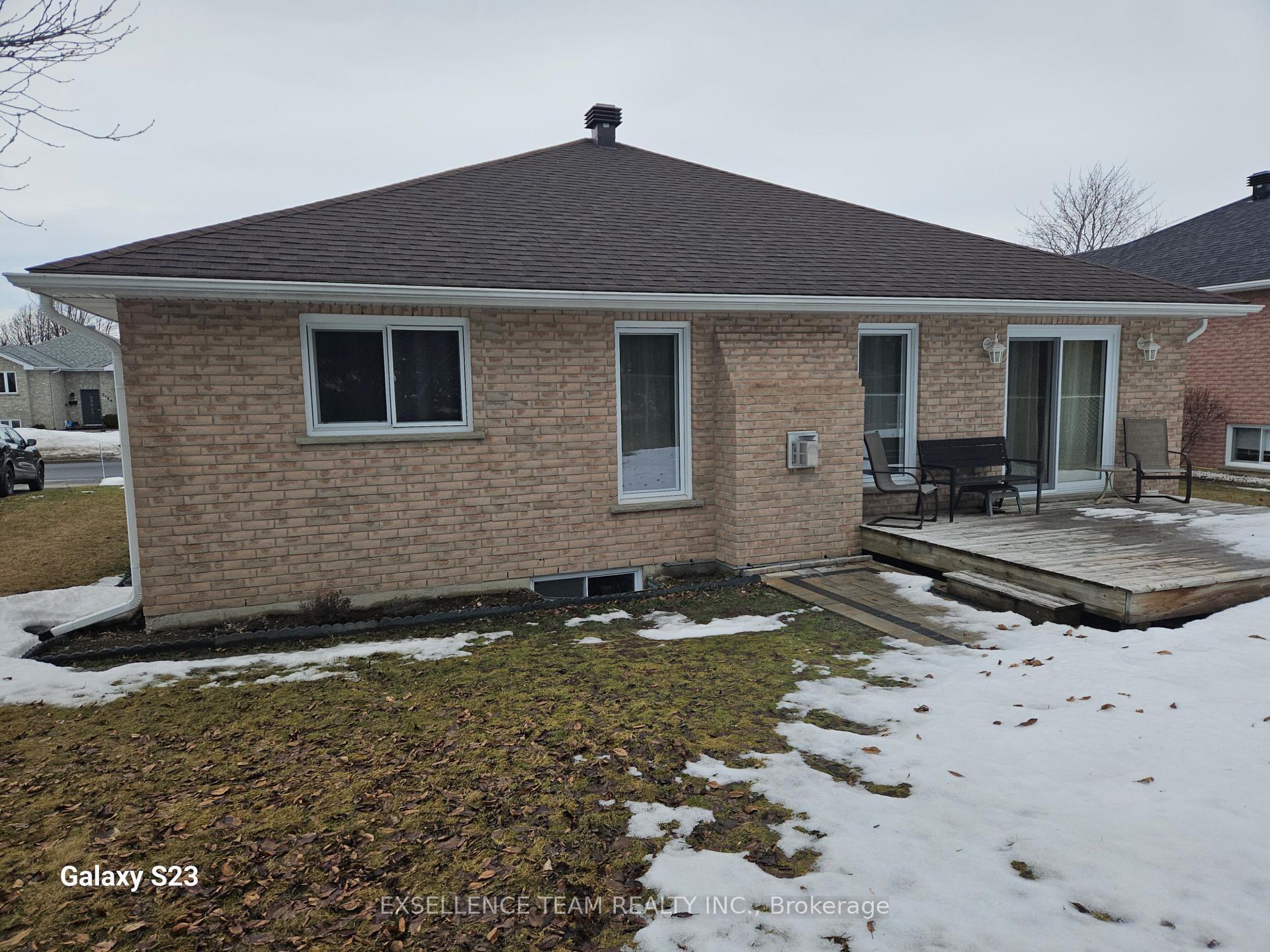 Photo 31 of 2177 Concorde Avenue, Cornwall — HOMEH