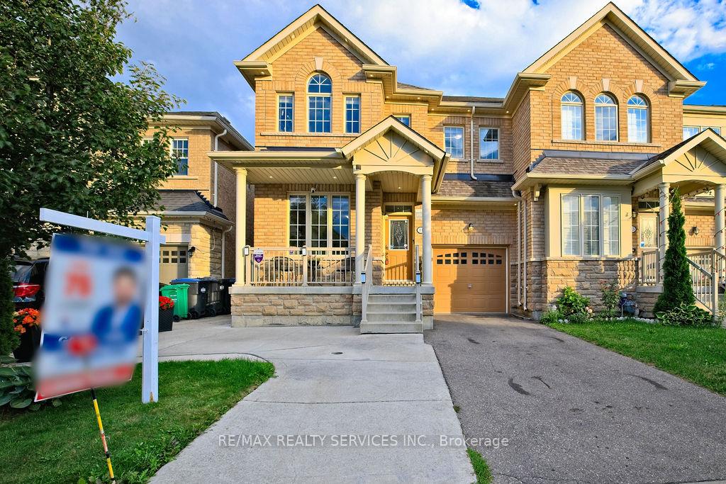 Front of 11 Trentonian Street