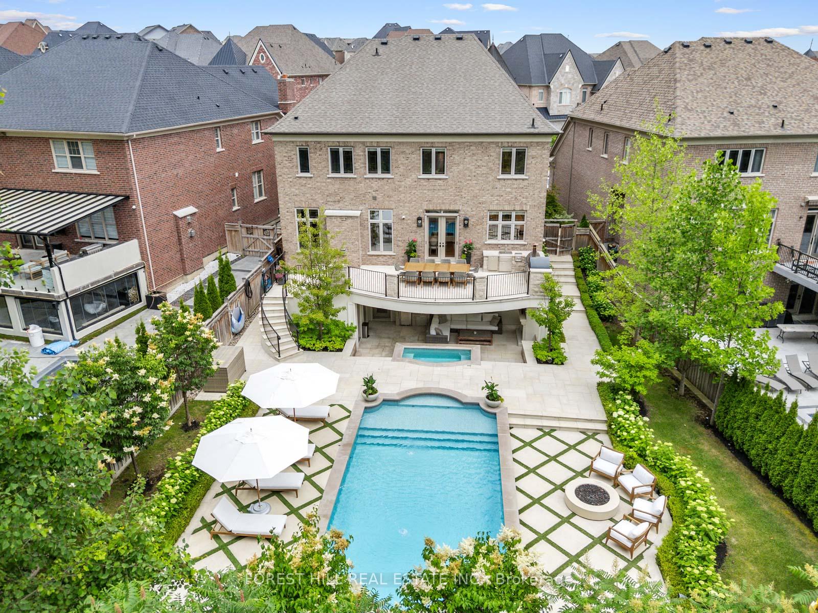 Photo 4 of 142 Farrell Road, Vaughan, Patterson — HOMEH