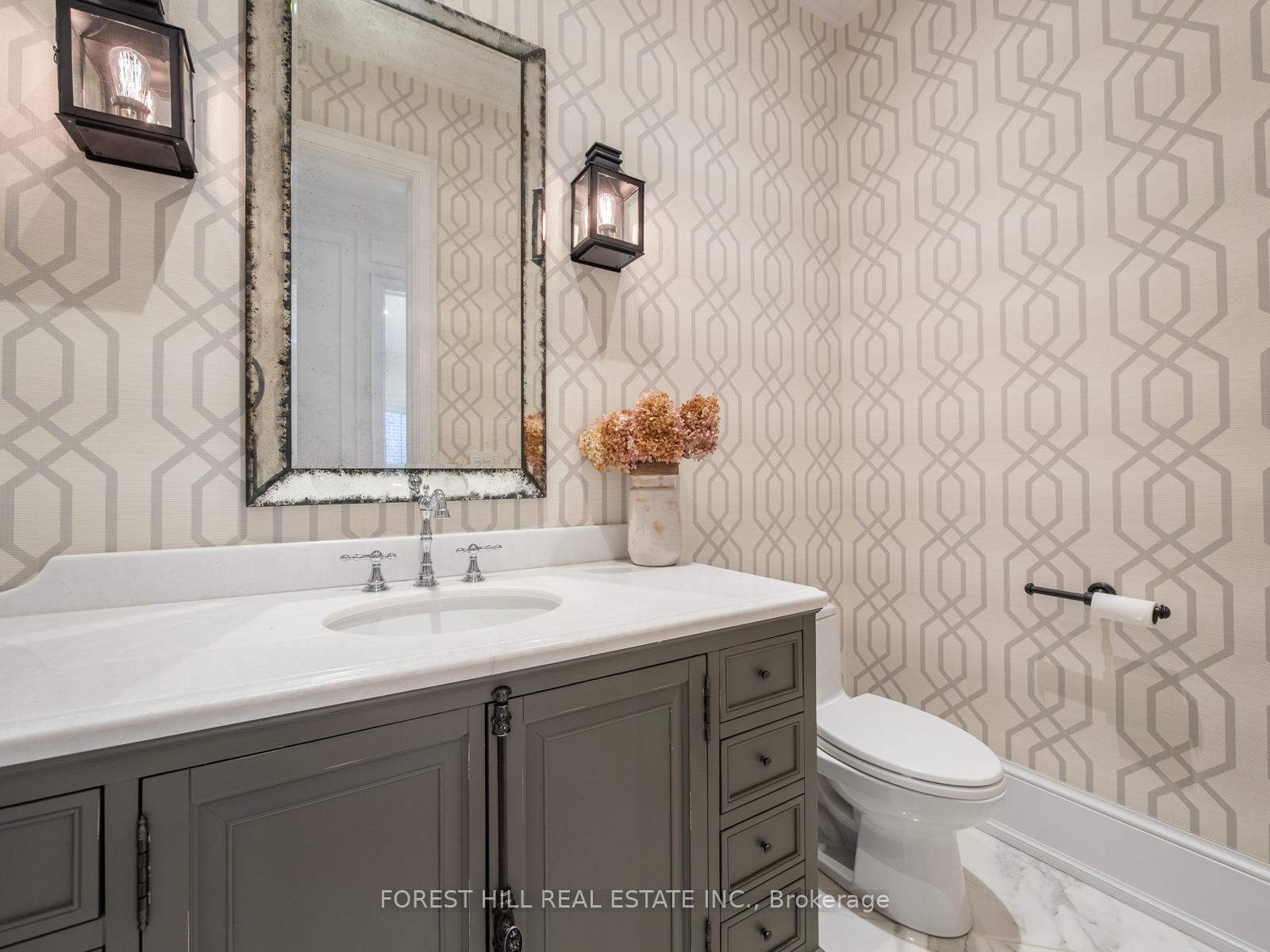Photo 6 of 142 Farrell Road, Vaughan, Patterson — HOMEH