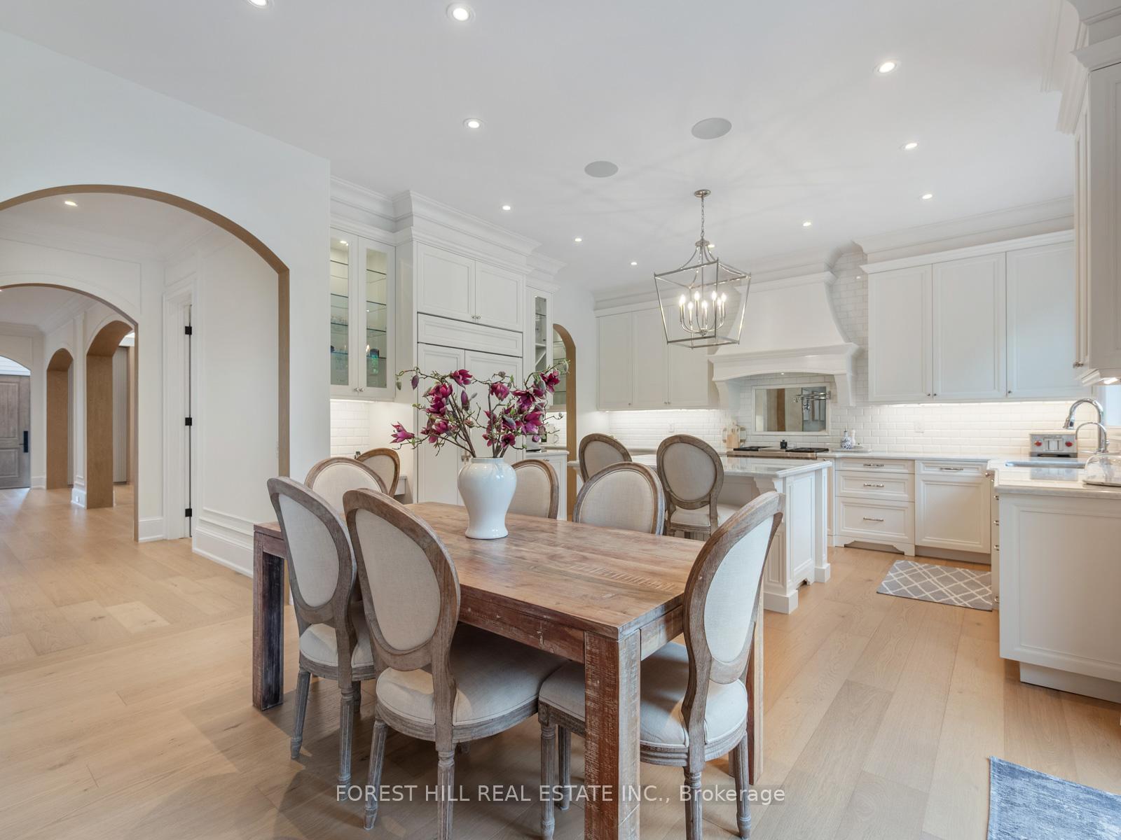 Photo 10 of 142 Farrell Road, Vaughan, Patterson — HOMEH