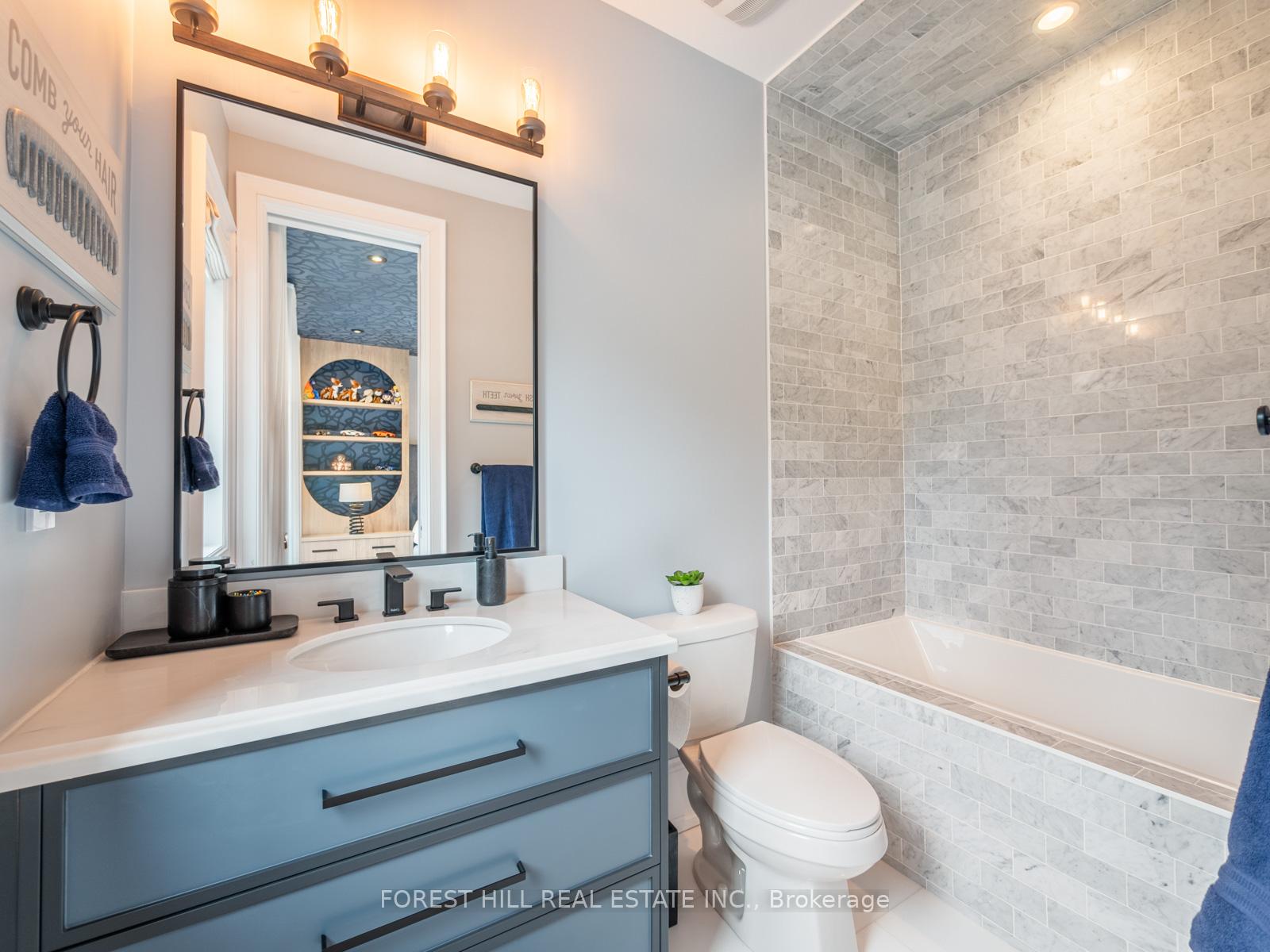 Photo 24 of 142 Farrell Road, Vaughan, Patterson — HOMEH
