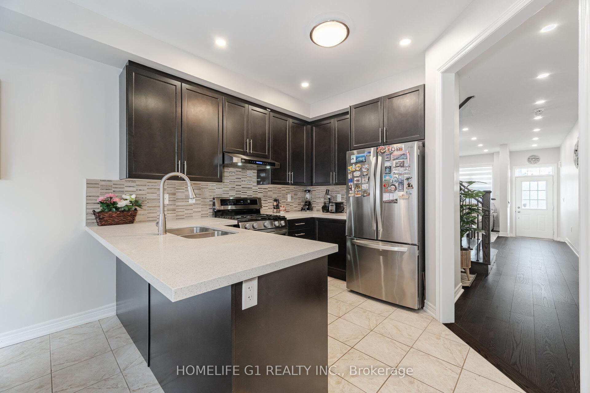 Photo 25 of 82 Truro Circle, Brampton, Northwest Brampton — HOMEH
