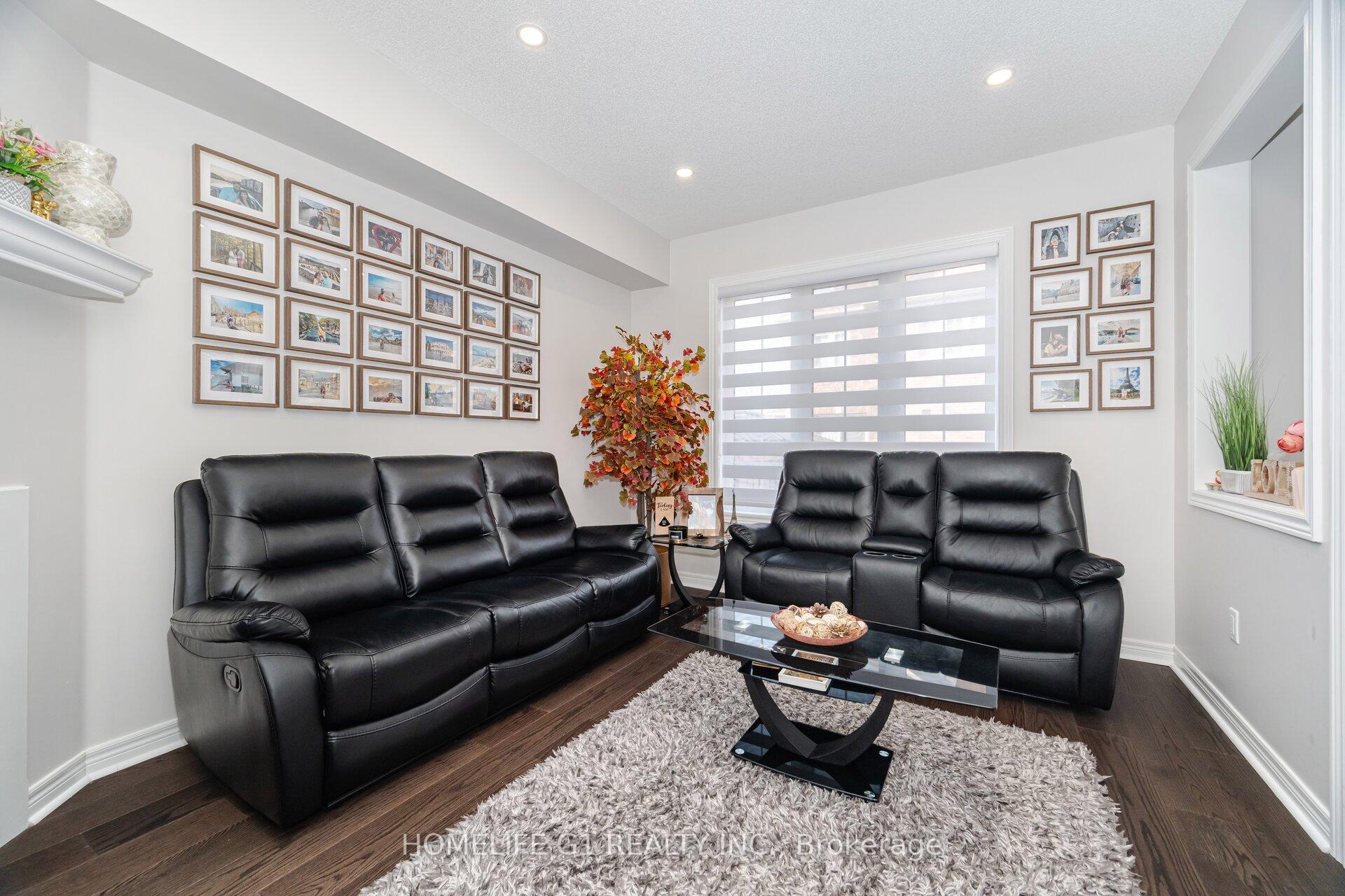 Photo 12 of 82 Truro Circle, Brampton, Northwest Brampton — HOMEH