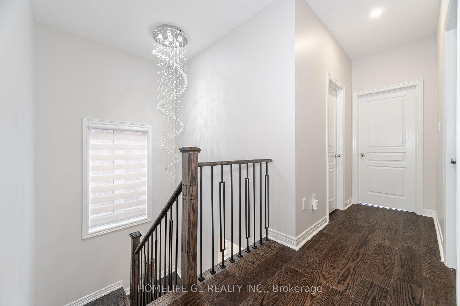 Photo 9 of 82 Truro Circle, Brampton, Northwest Brampton — HOMEH